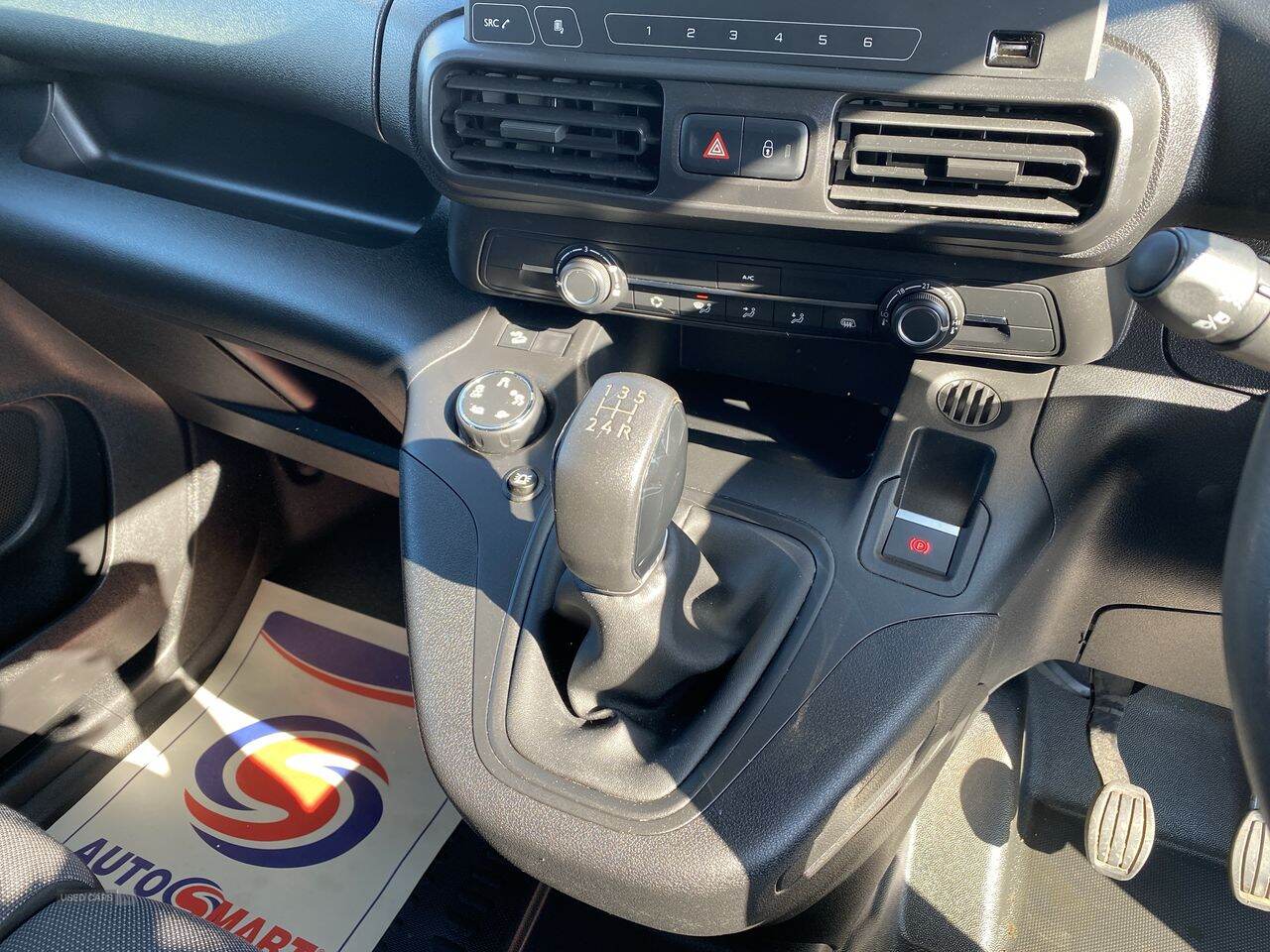 May 2019 Peugeot Partner 1000 1.6 BlueHDi 100 Grip Van