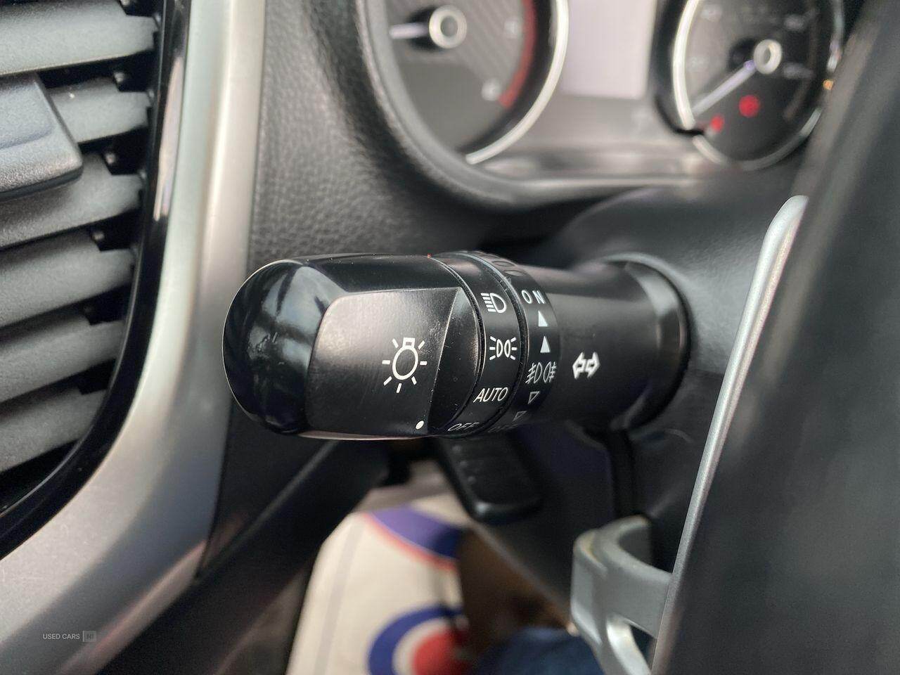 Oct 2018 Mitsubishi L200 Double Cab DI-D 178 Warrior 4WD Auto