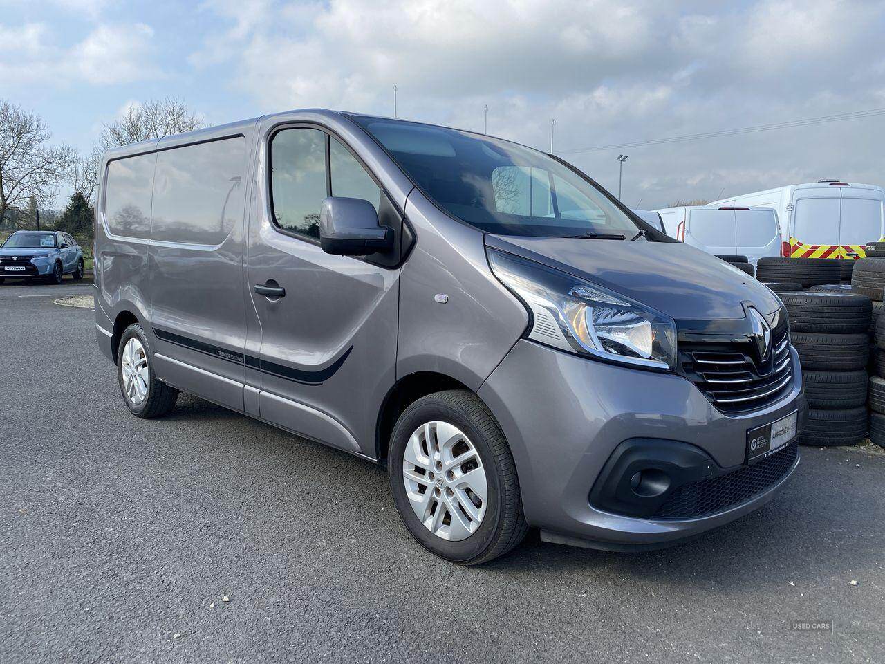 Jan 2019 Renault Trafic SL27 ENERGY dCi 125 Premier Edition Van
