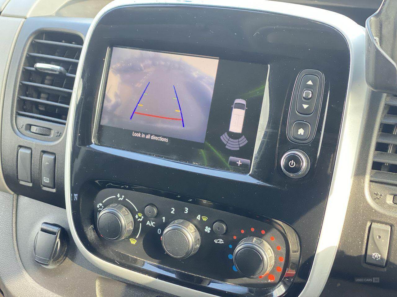 Jan 2019 Renault Trafic SL27 ENERGY dCi 125 Premier Edition Van