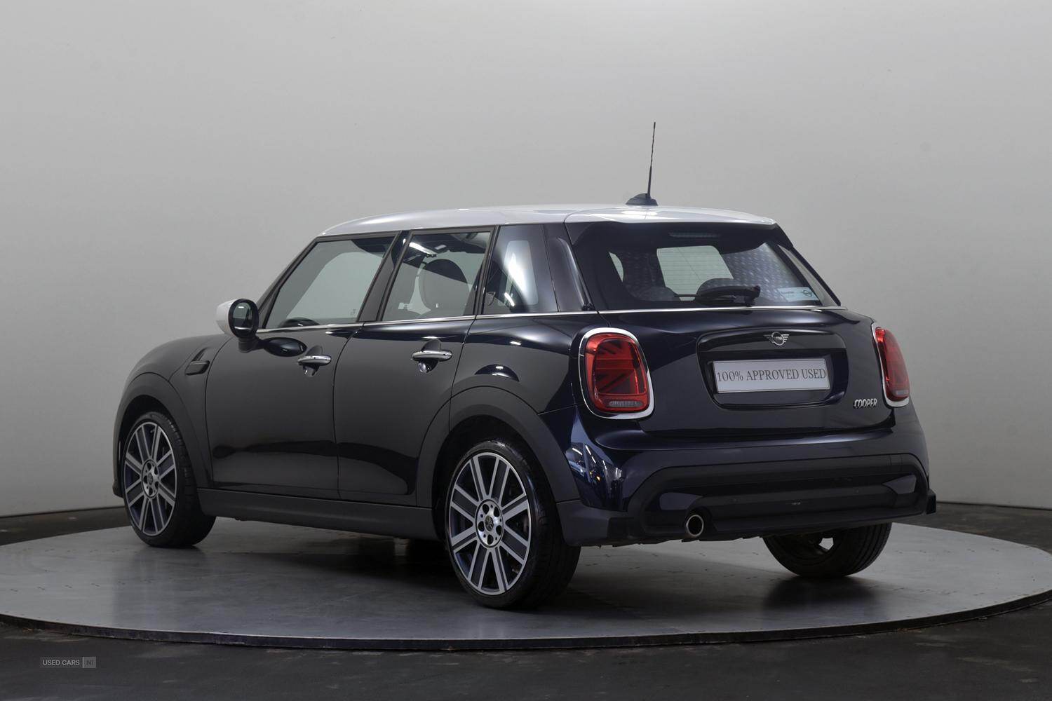 Jan 2023 MINI HATCHBACK 1.5 Cooper Exclusive 5dr Auto