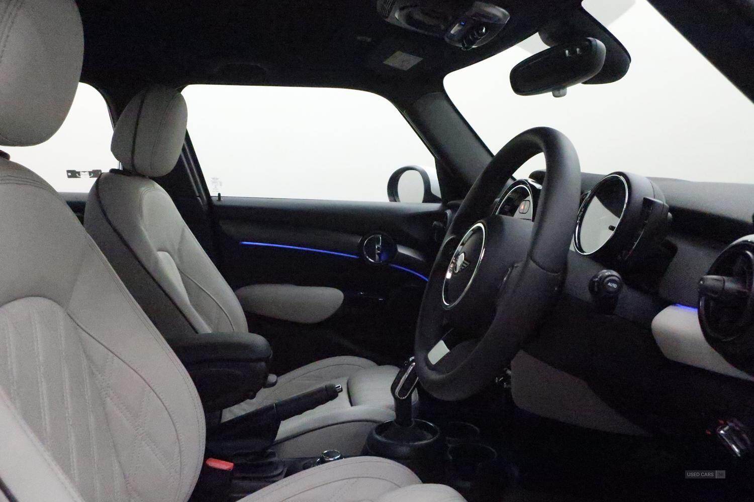 Jan 2023 MINI HATCHBACK 1.5 Cooper Exclusive 5dr Auto