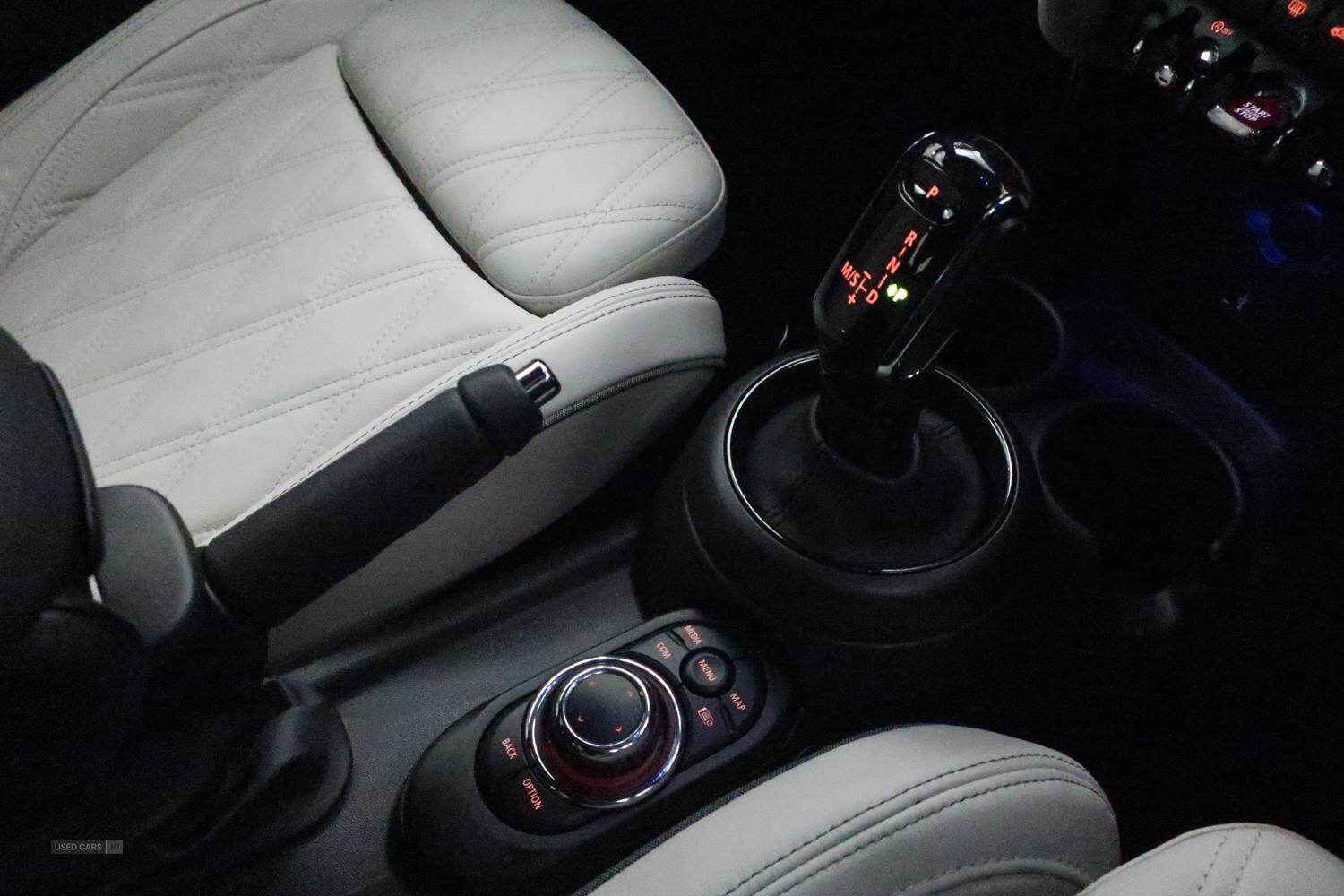 Jan 2023 MINI HATCHBACK 1.5 Cooper Exclusive 5dr Auto