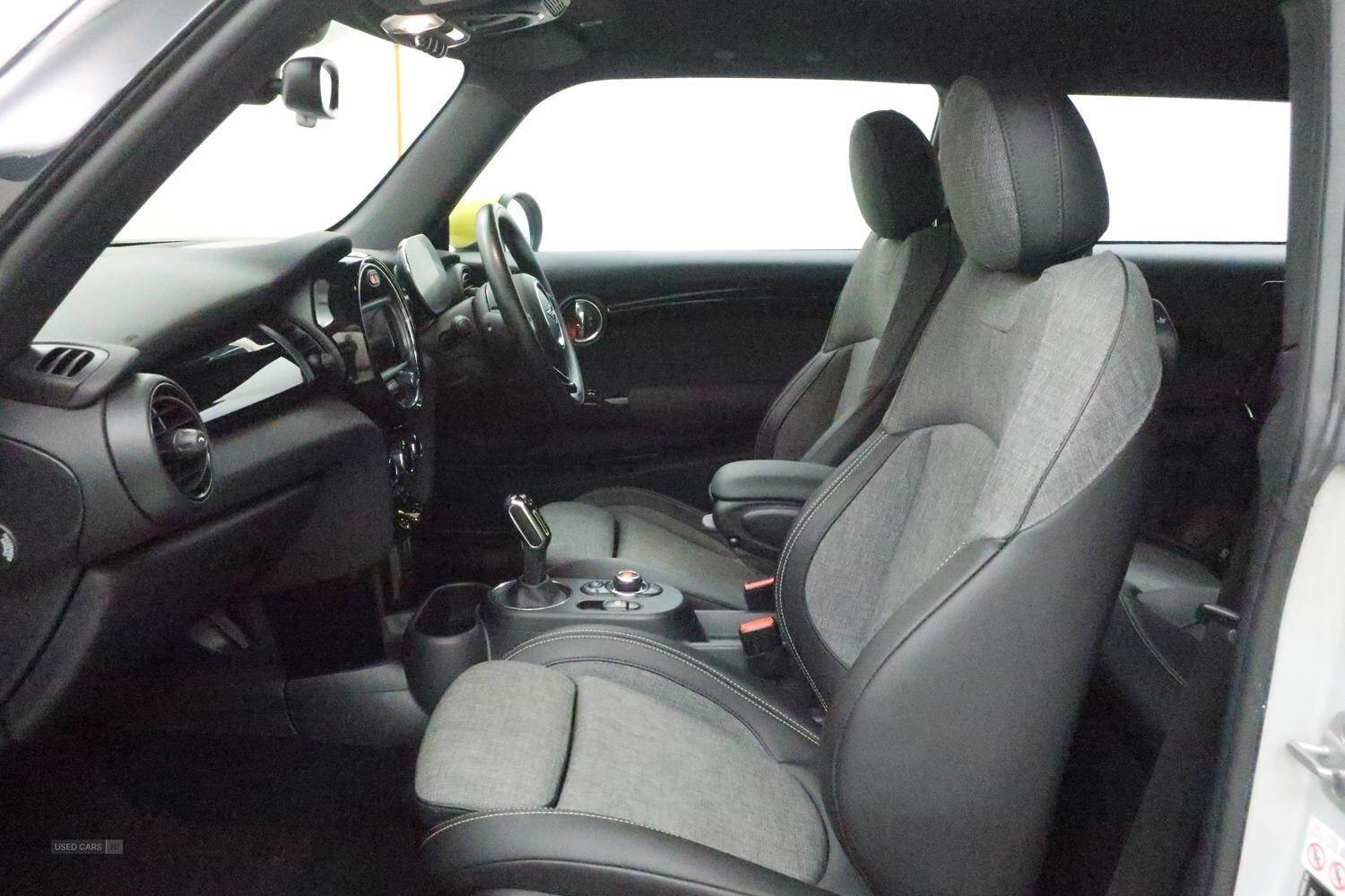 Mar 2021 MINI HATCHBACK 135kW Cooper S Level 2 33kWh 3dr Auto
