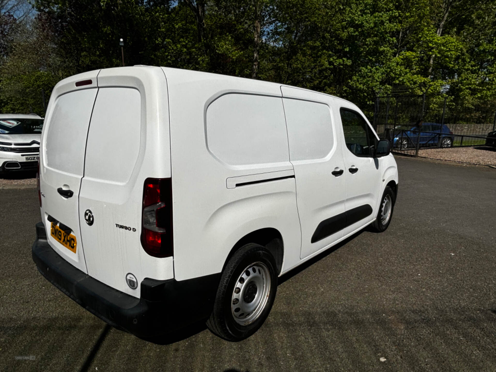 Jul 2019 Vauxhall Combo 2300 1.5 Turbo D 100ps H1 Edition Van