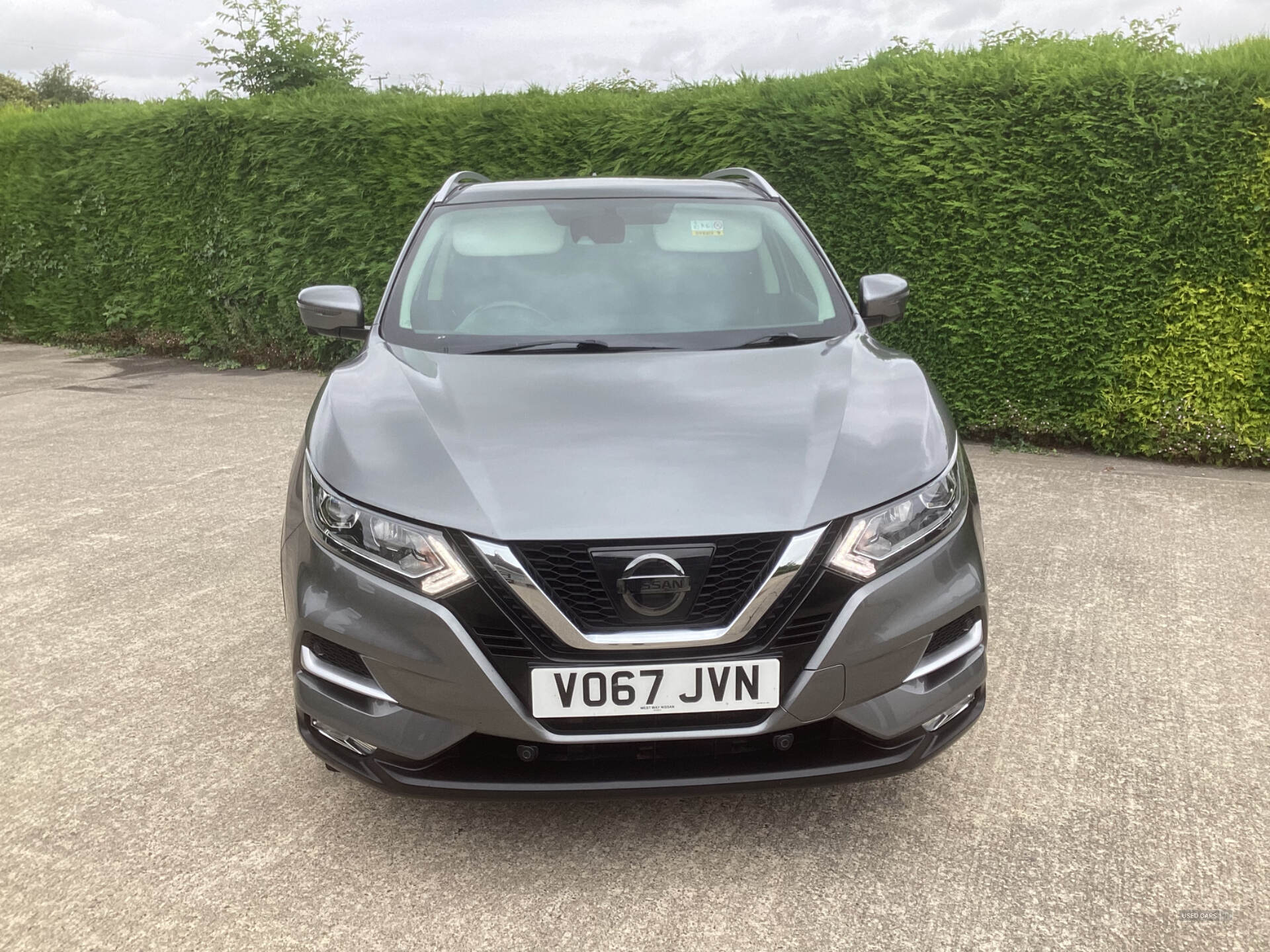 Nissan Qashqai DIESEL HATCHBACK in Down