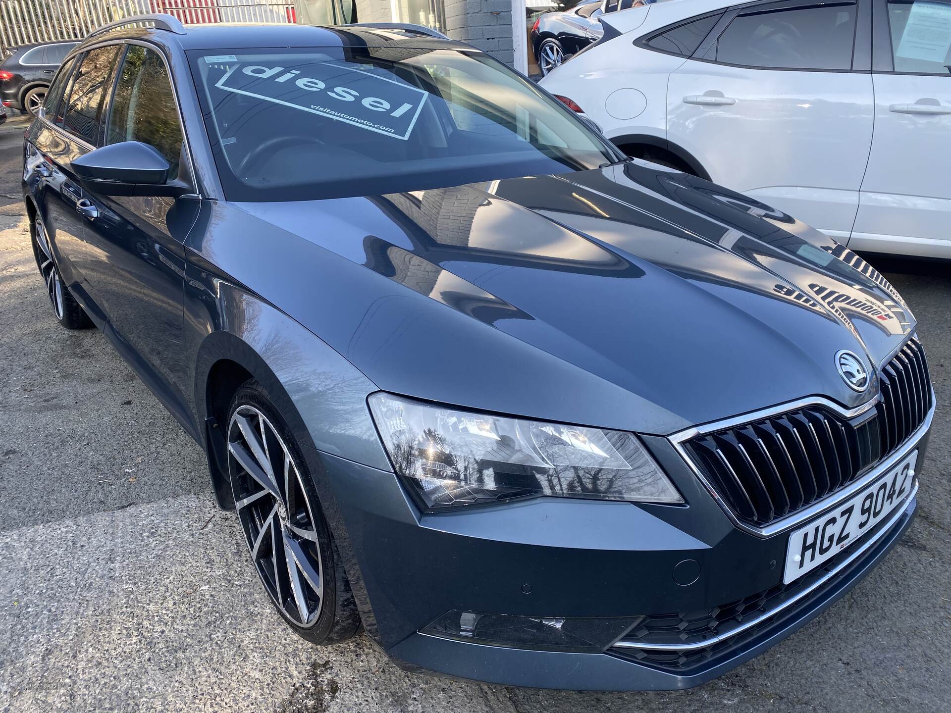 Nov 2017 Skoda Superb 2.0 TDI CR SE Technology 5dr