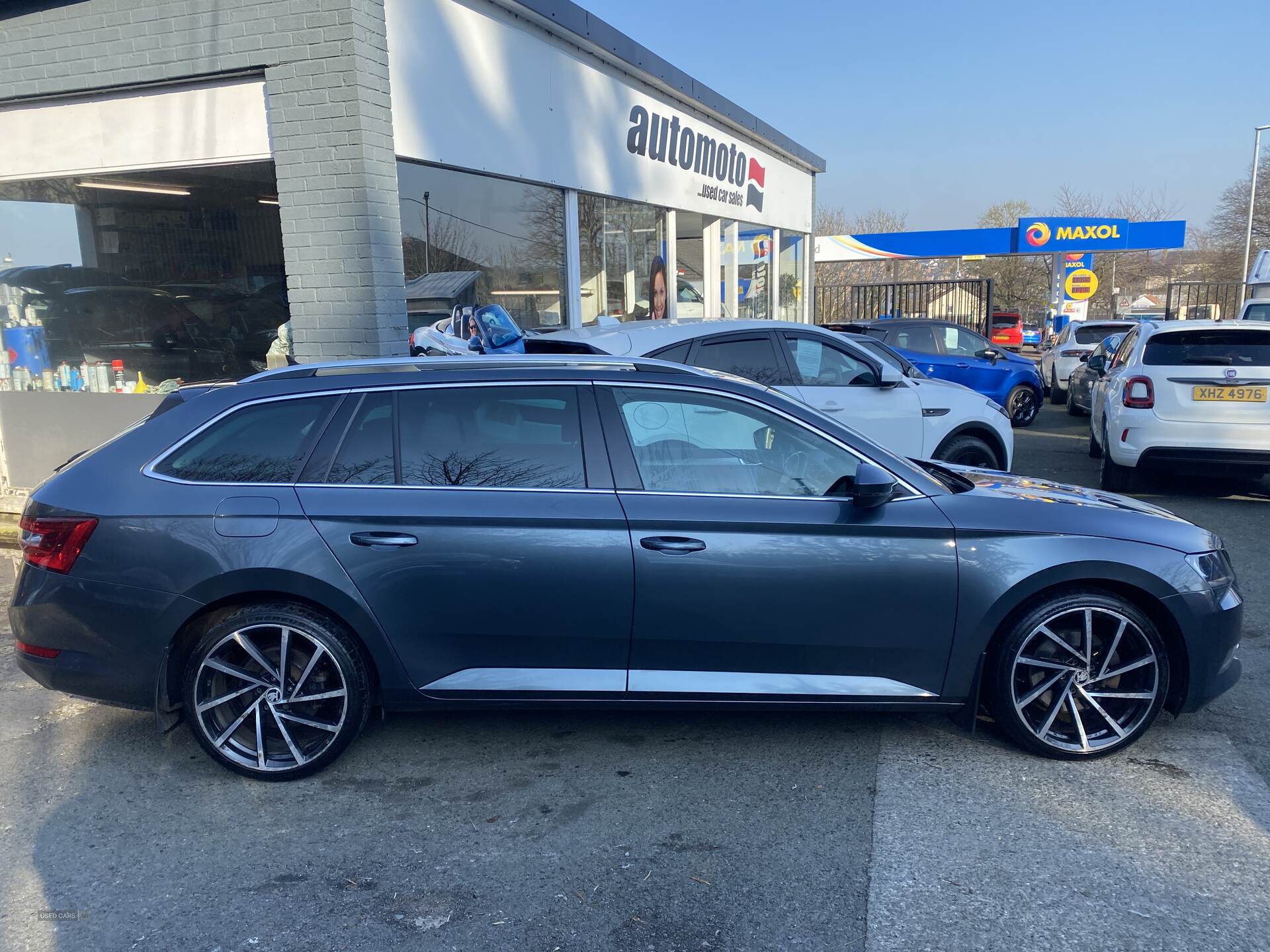 Nov 2017 Skoda Superb 2.0 TDI CR SE Technology 5dr