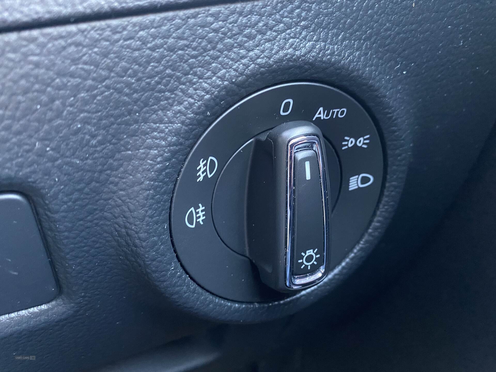 Nov 2017 Skoda Superb 2.0 TDI CR SE Technology 5dr