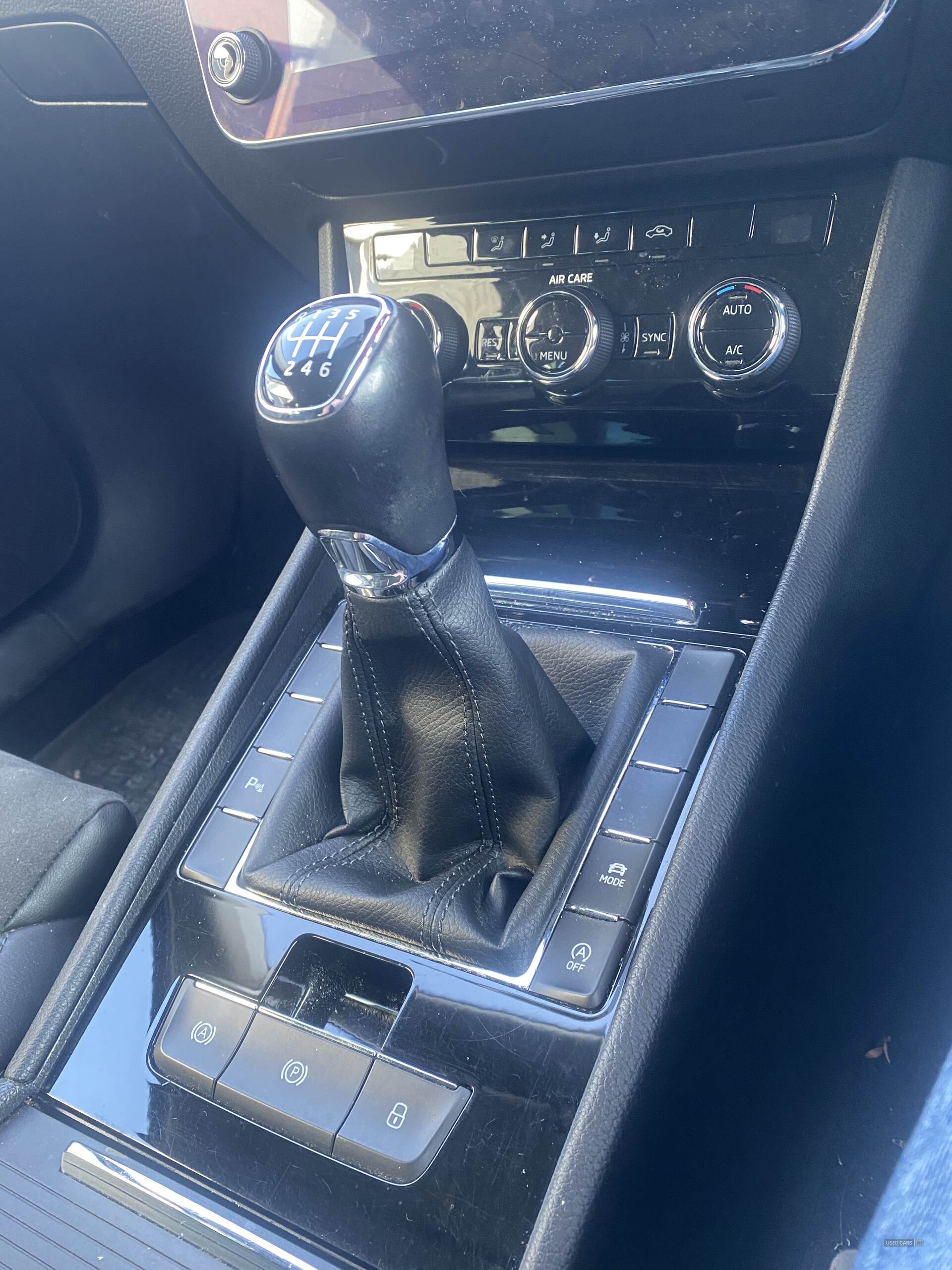 Nov 2017 Skoda Superb 2.0 TDI CR SE Technology 5dr