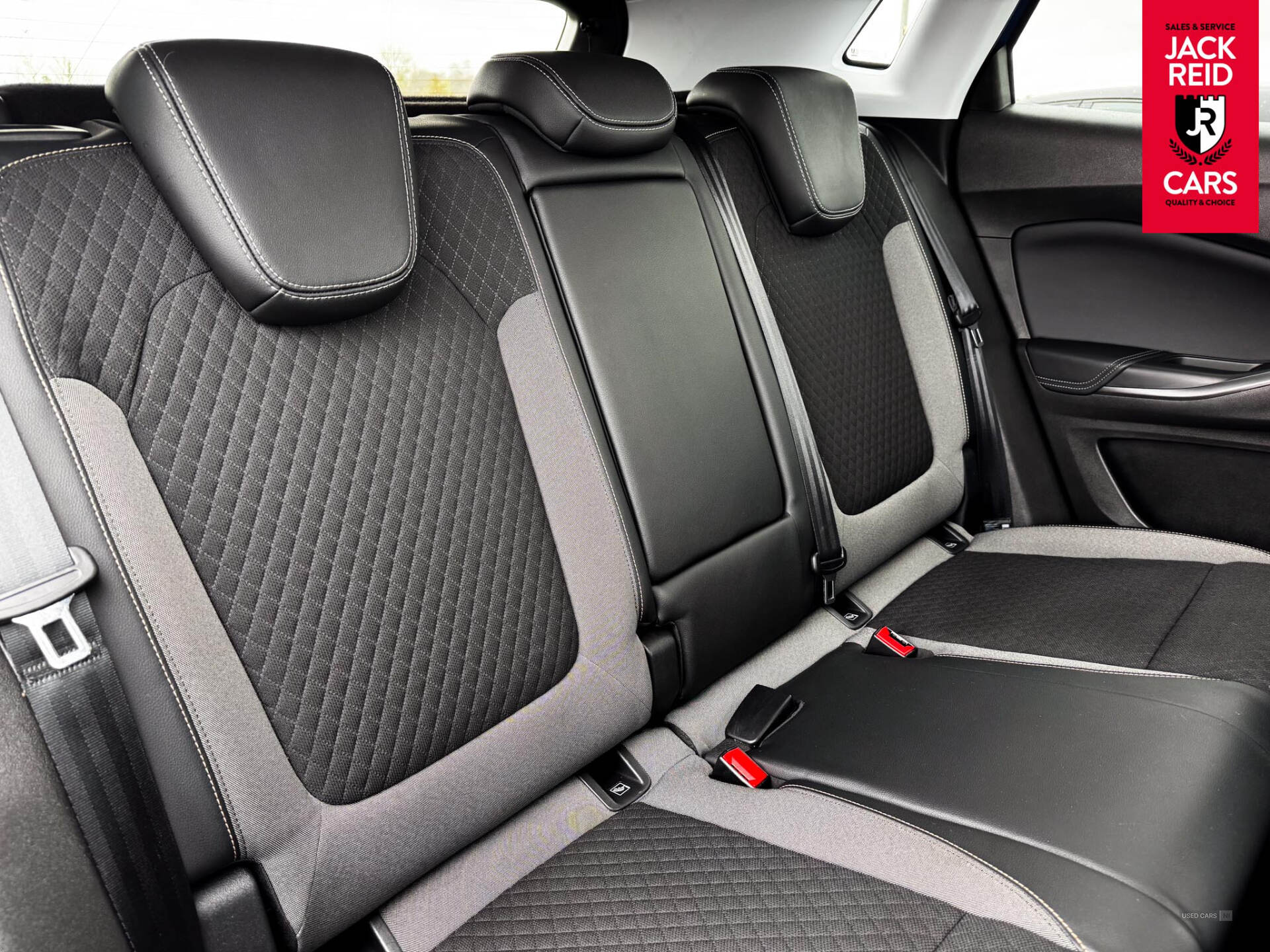Aug 2020 Vauxhall Grandland X 1.5 Turbo D Business Edition Nav 5dr
