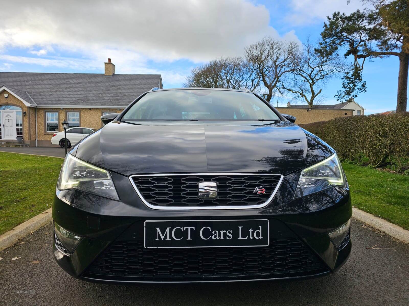May 2015 Seat Leon 2.0 TDI FR 5dr [Technology Pack]