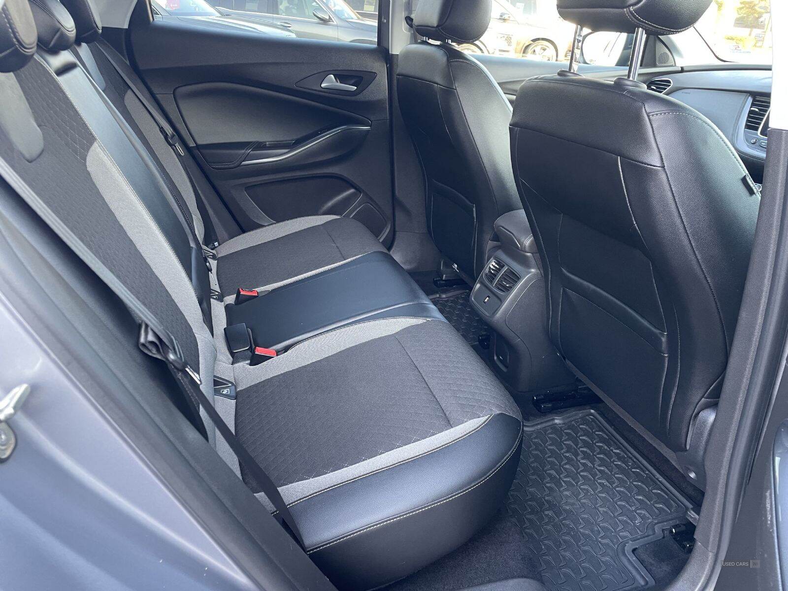 Aug 2018 Vauxhall Grandland X 1.6 Turbo D Sport Nav 5dr