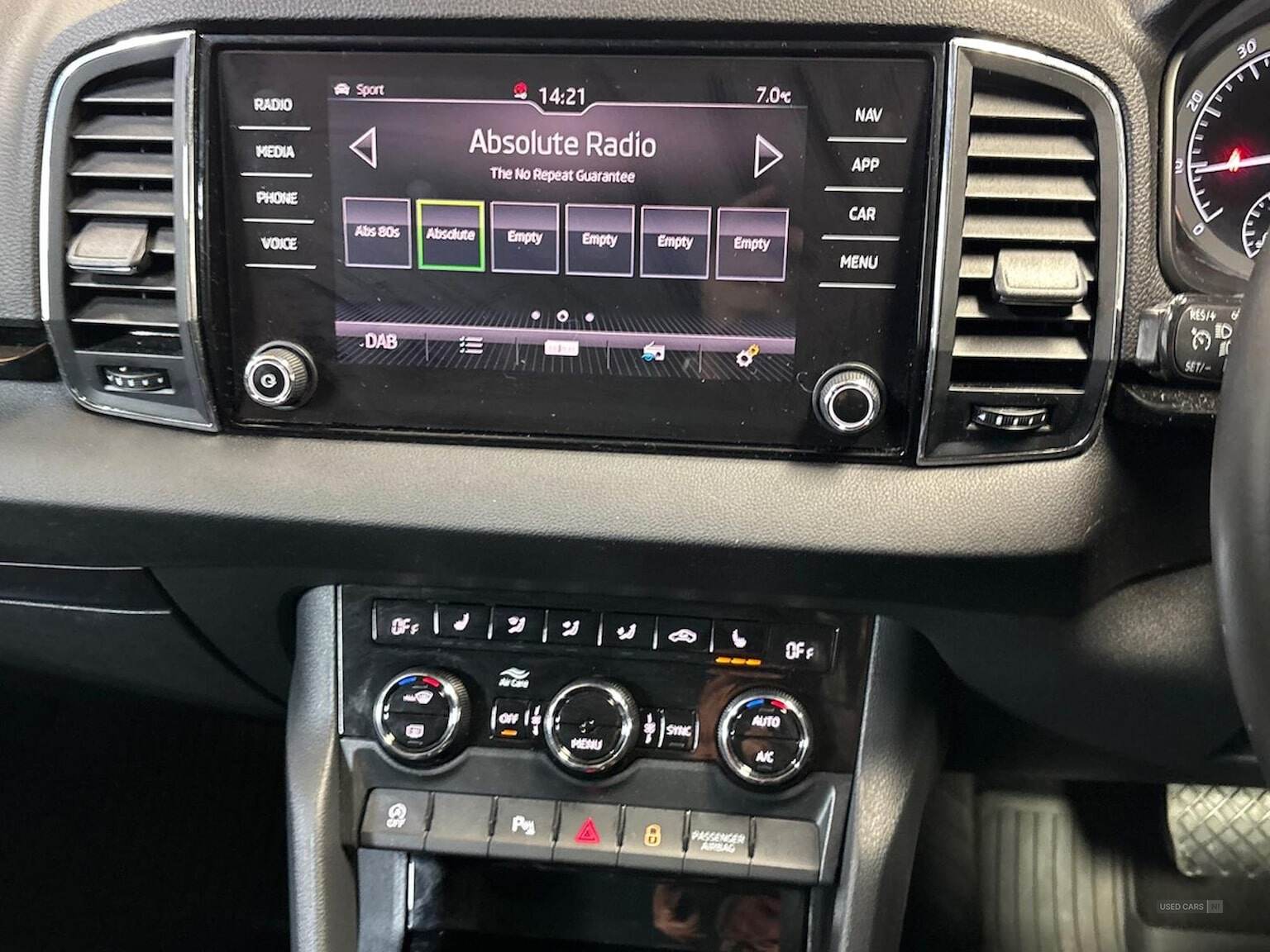 Jan 2018 Skoda Karoq 1.5 Tsi Se L 5Dr Dsg