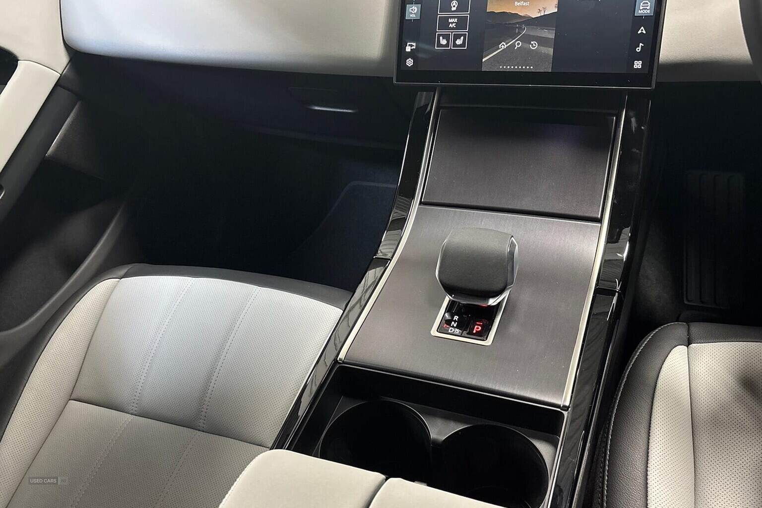 Jan 2025 Land Rover Range Rover Evoque 2.0 D200 Edition 5Dr Auto