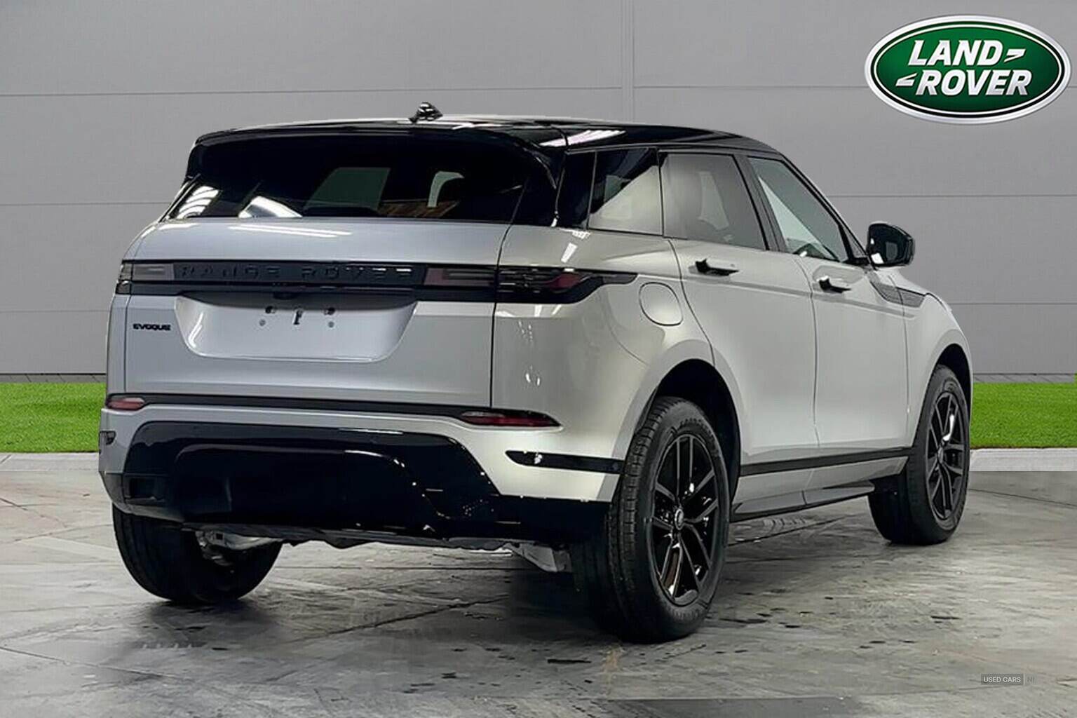 Jan 2025 Land Rover Range Rover Evoque 2.0 D200 Edition 5Dr Auto