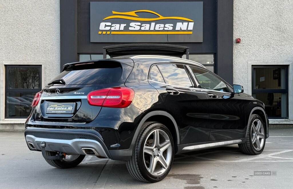 Jan 2017 Mercedes-Benz GLA GLA 220d 4Matic AMG Line 5dr Auto [Premium]
