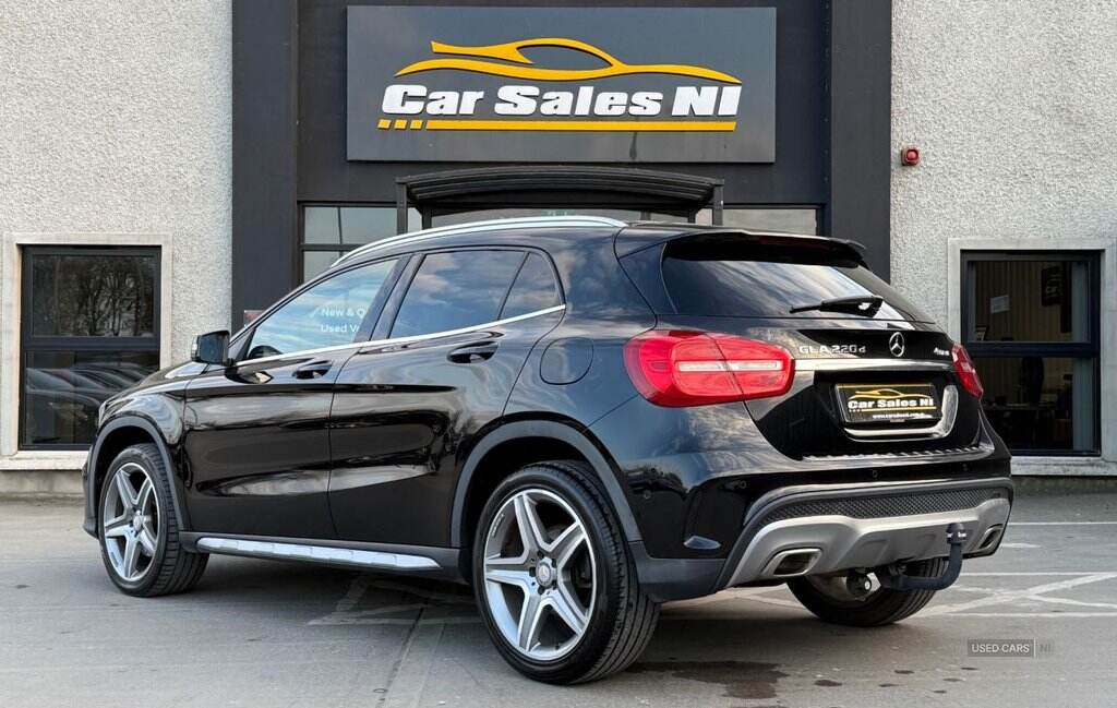 Jan 2017 Mercedes-Benz GLA GLA 220d 4Matic AMG Line 5dr Auto [Premium]