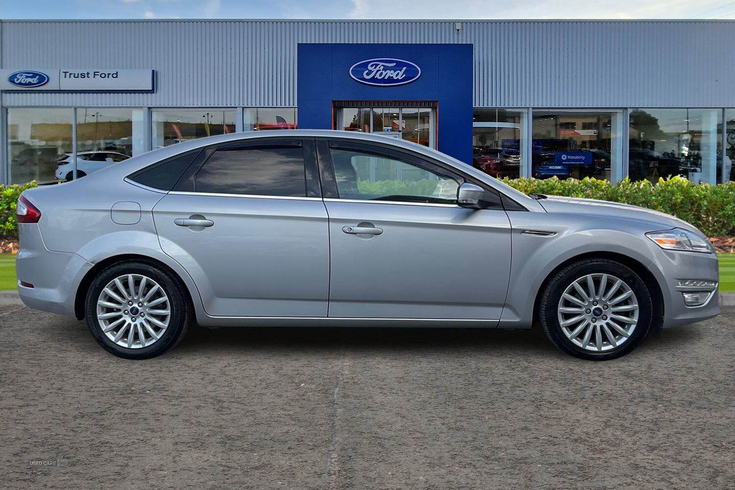 Aug 2014 Ford Mondeo 2.0 TDCi 140 Zetec Business Edition 5dr