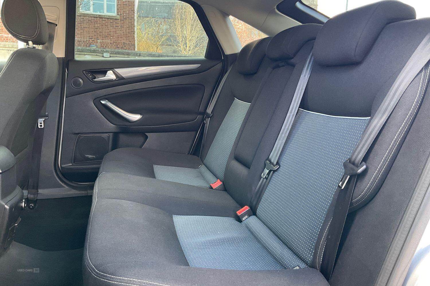 Aug 2014 Ford Mondeo 2.0 TDCi 140 Zetec Business Edition 5dr