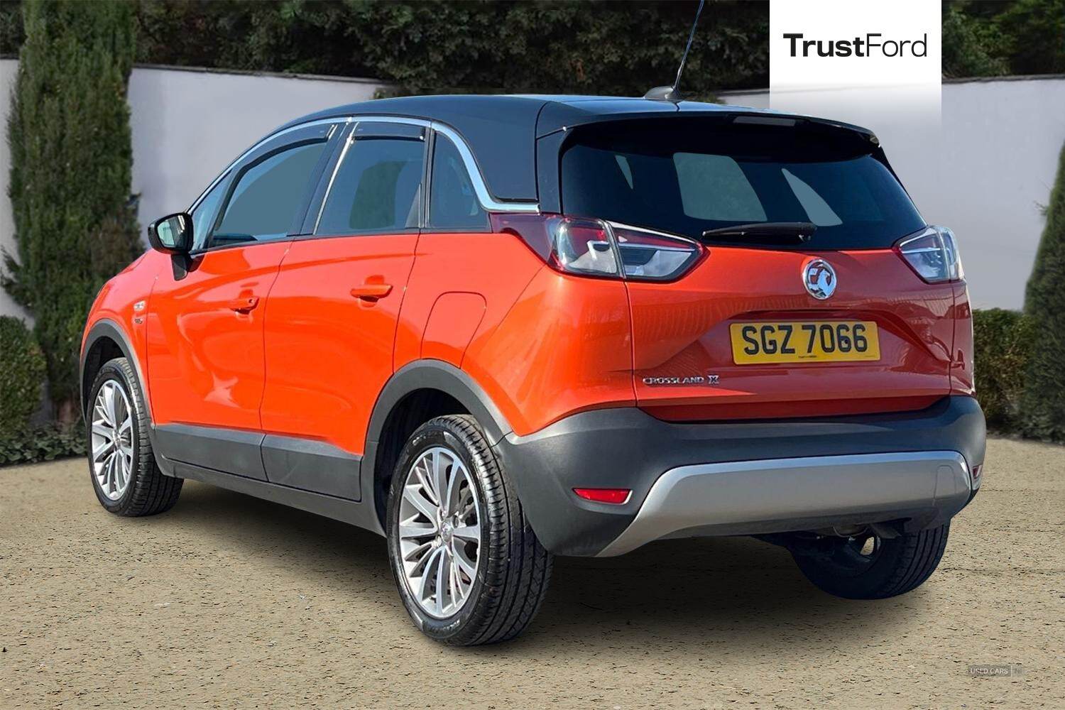 Oct 2020 Vauxhall Crossland X 1.2T [110] Griffin 5dr [6 Spd] [Start Stop]