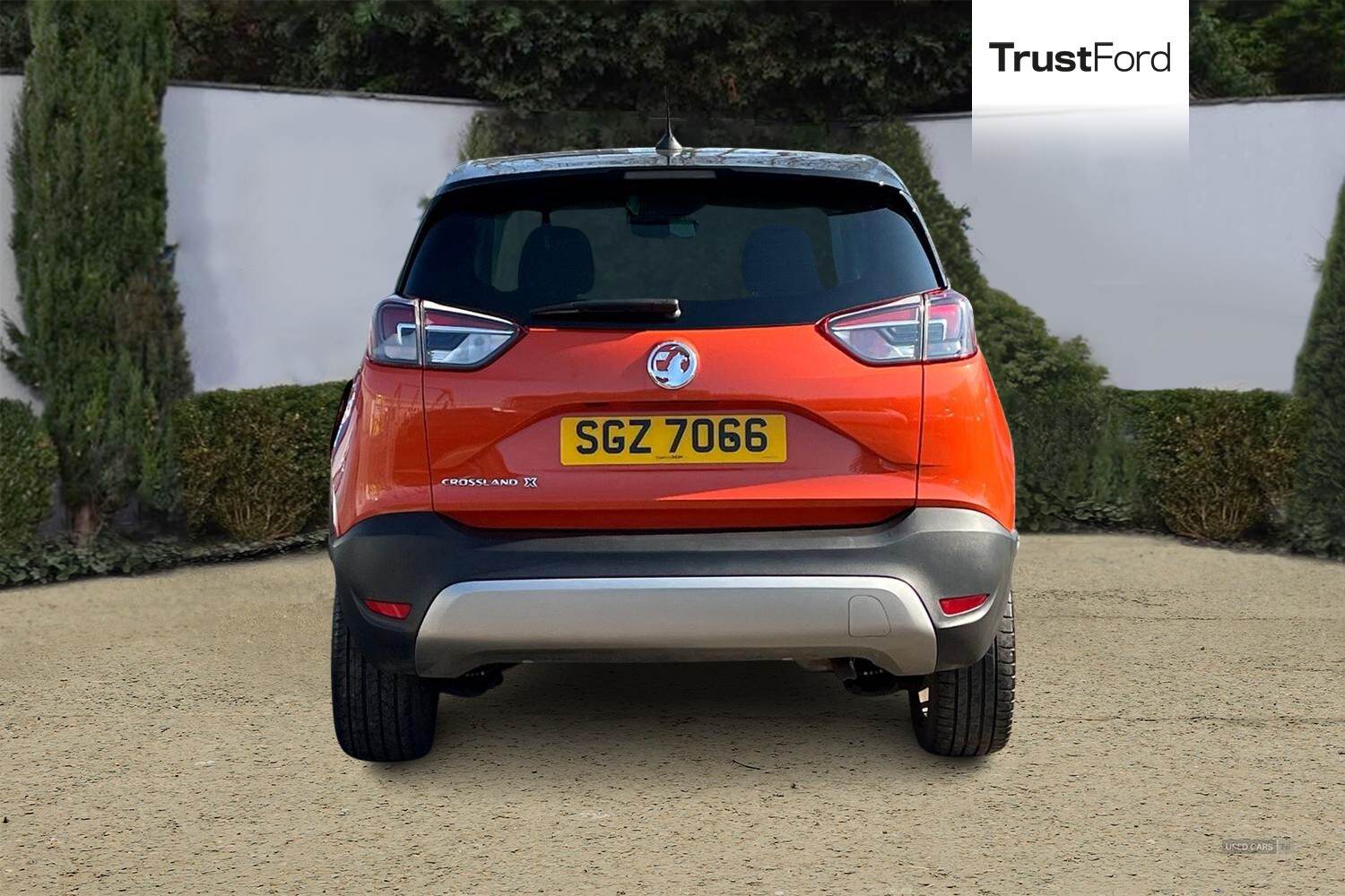 Oct 2020 Vauxhall Crossland X 1.2T [110] Griffin 5dr [6 Spd] [Start Stop]