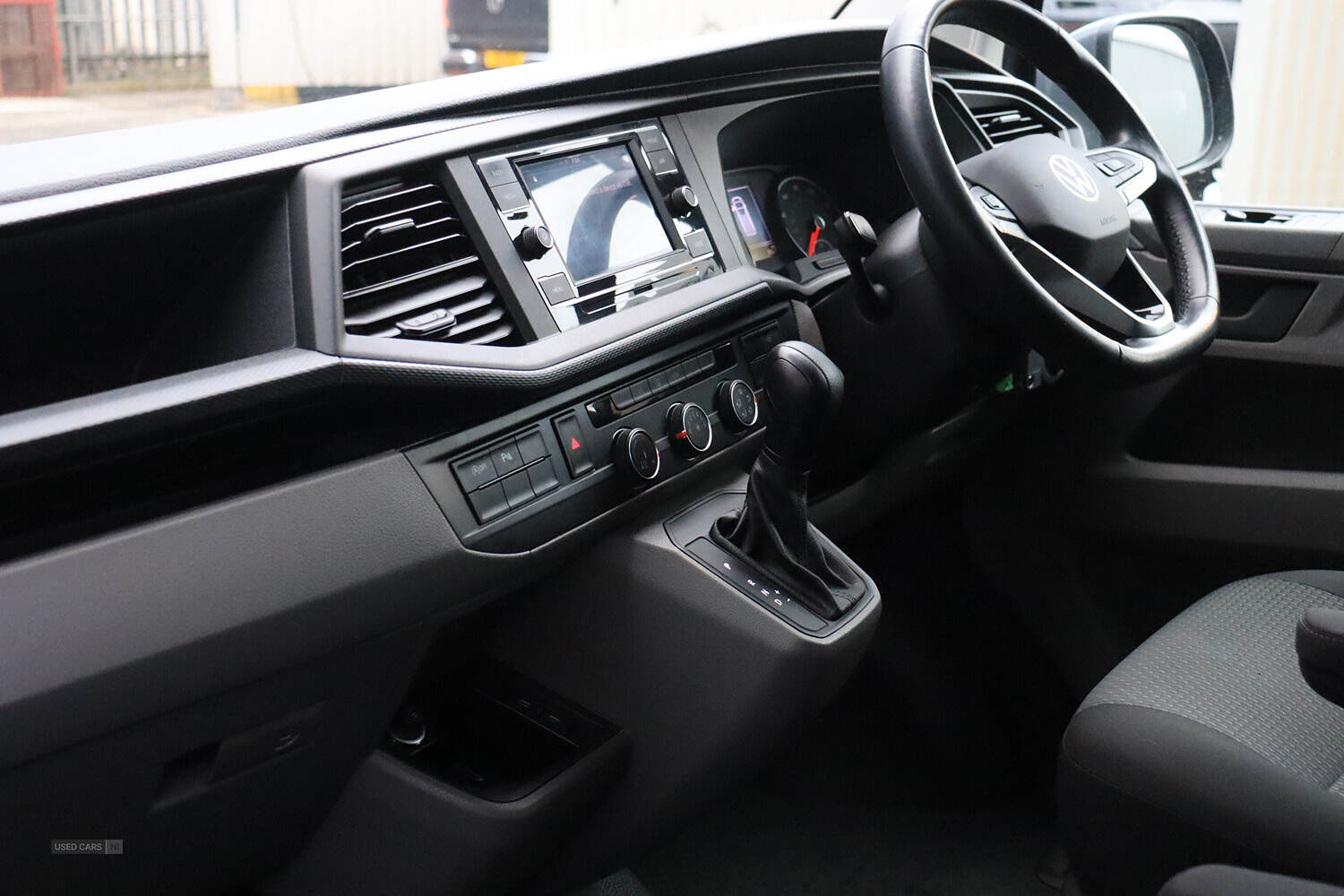 Nov 2023 Volkswagen Transporter 2.0 TDI 150 Highline Kombi Van DSG