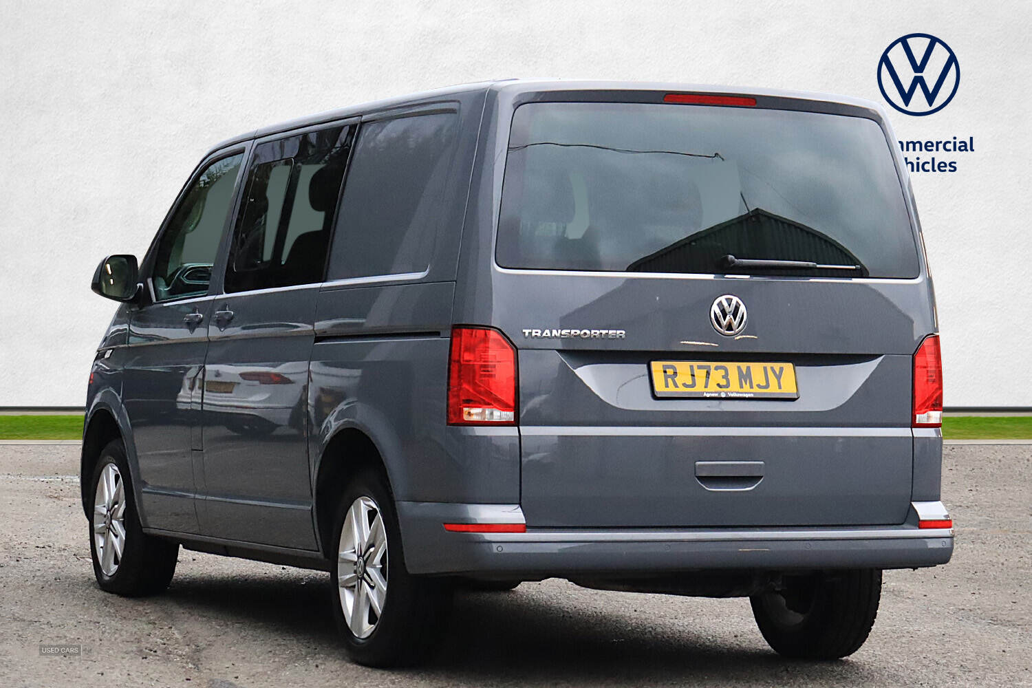 Nov 2023 Volkswagen Transporter 2.0 TDI 150 Highline Kombi Van DSG