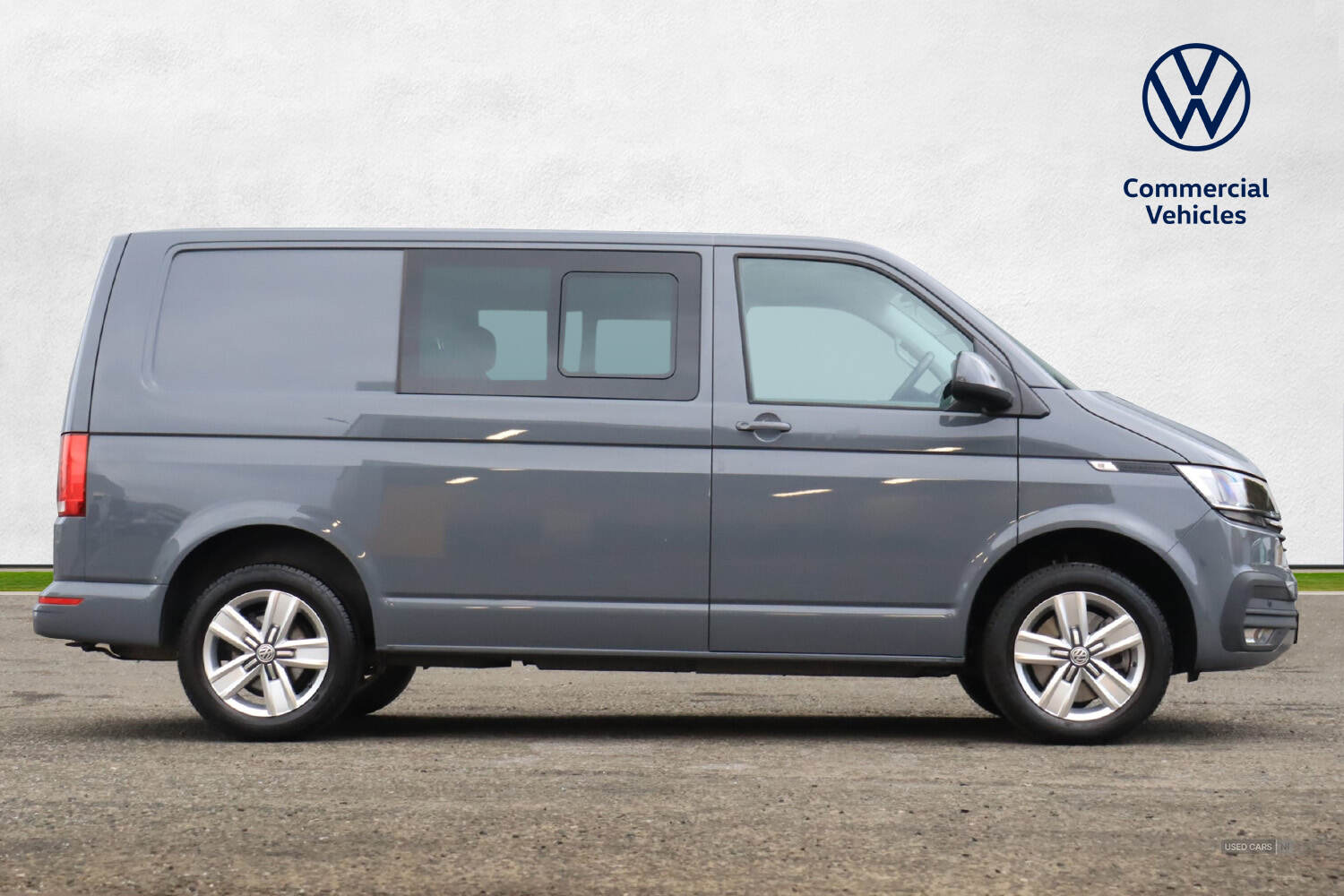 Nov 2023 Volkswagen Transporter 2.0 TDI 150 Highline Kombi Van DSG