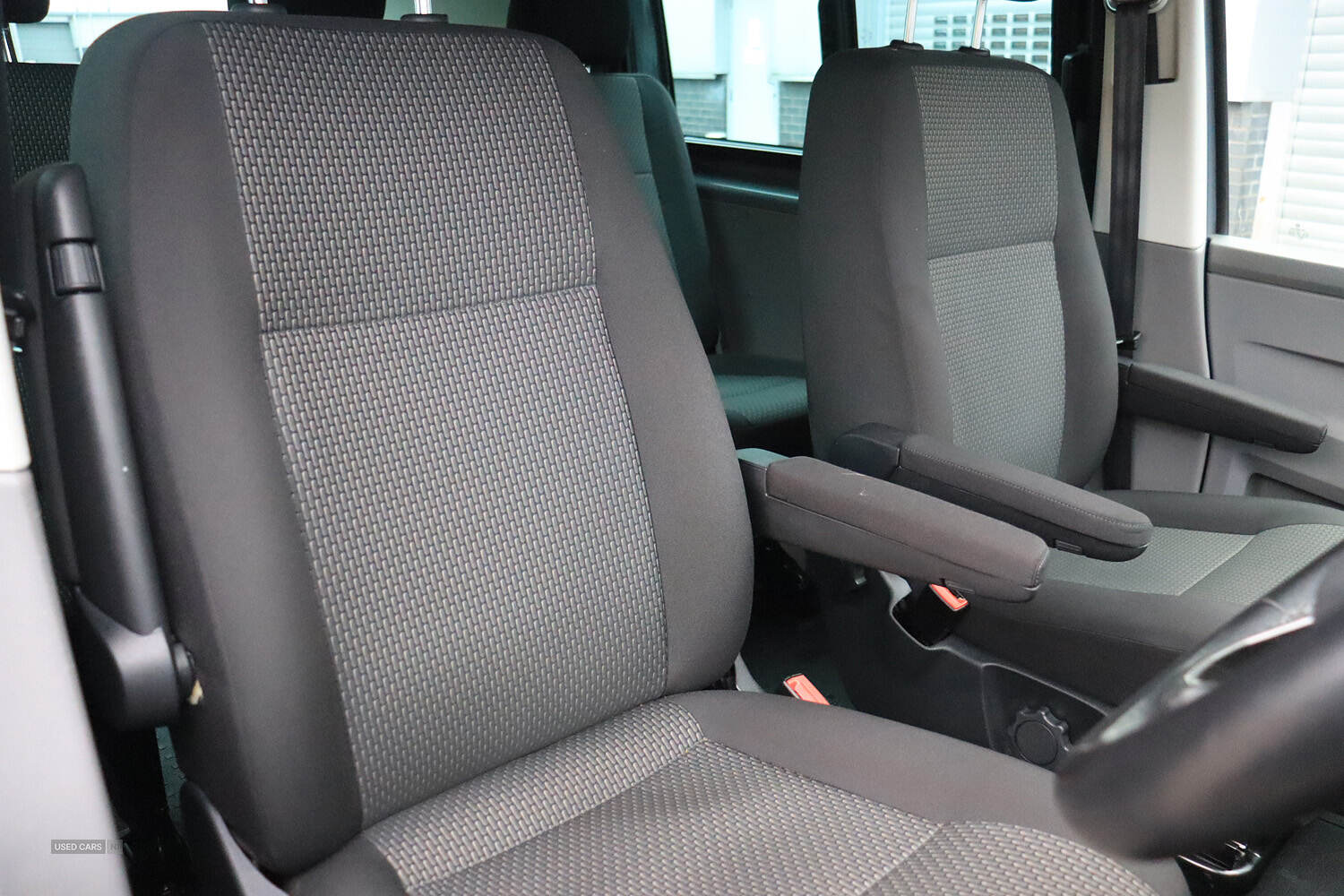 Nov 2023 Volkswagen Transporter 2.0 TDI 150 Highline Kombi Van DSG