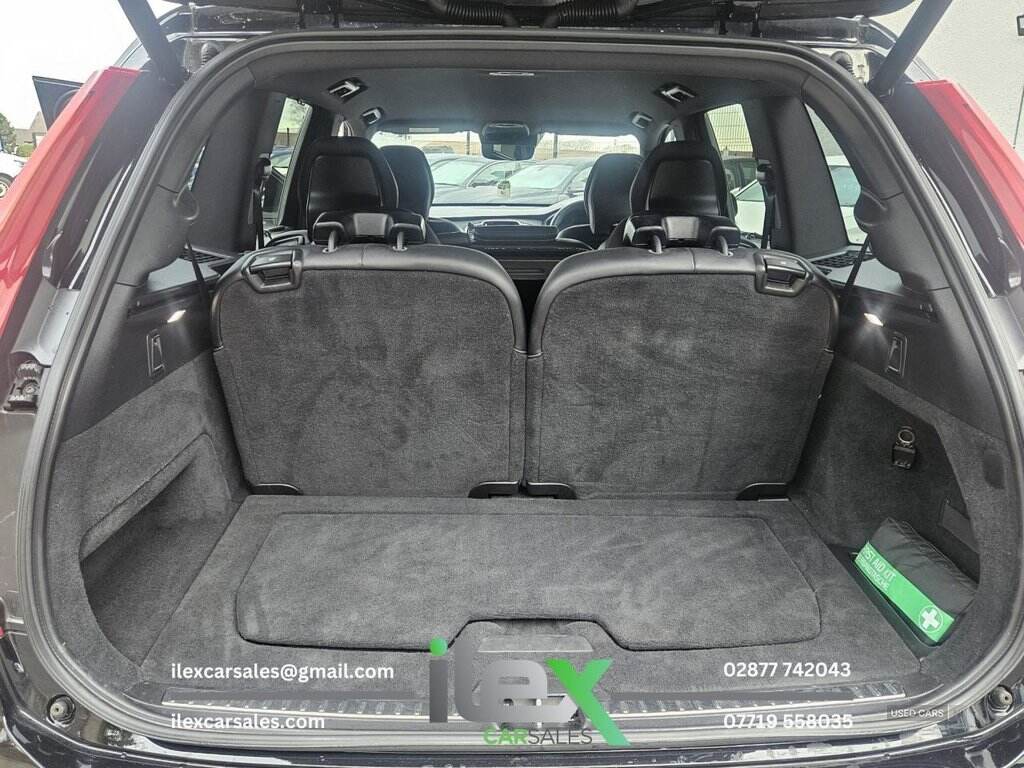 Jan 2022 Volvo XC90 2.0 B5D [235] R DESIGN 5dr AWD Geartronic