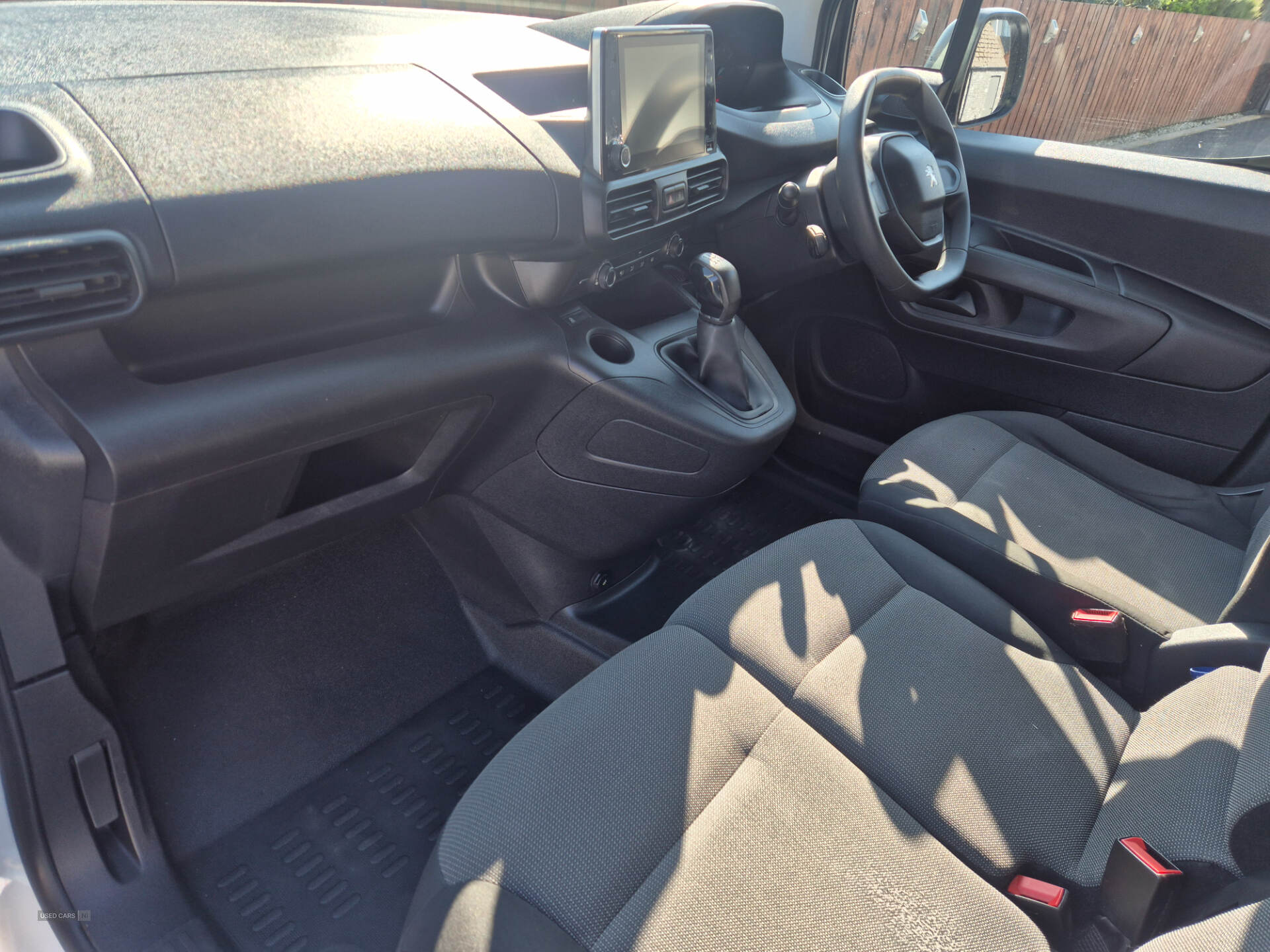 Jun 2019 Peugeot Partner 1000 1.6 BlueHDi 100 Professional Van
