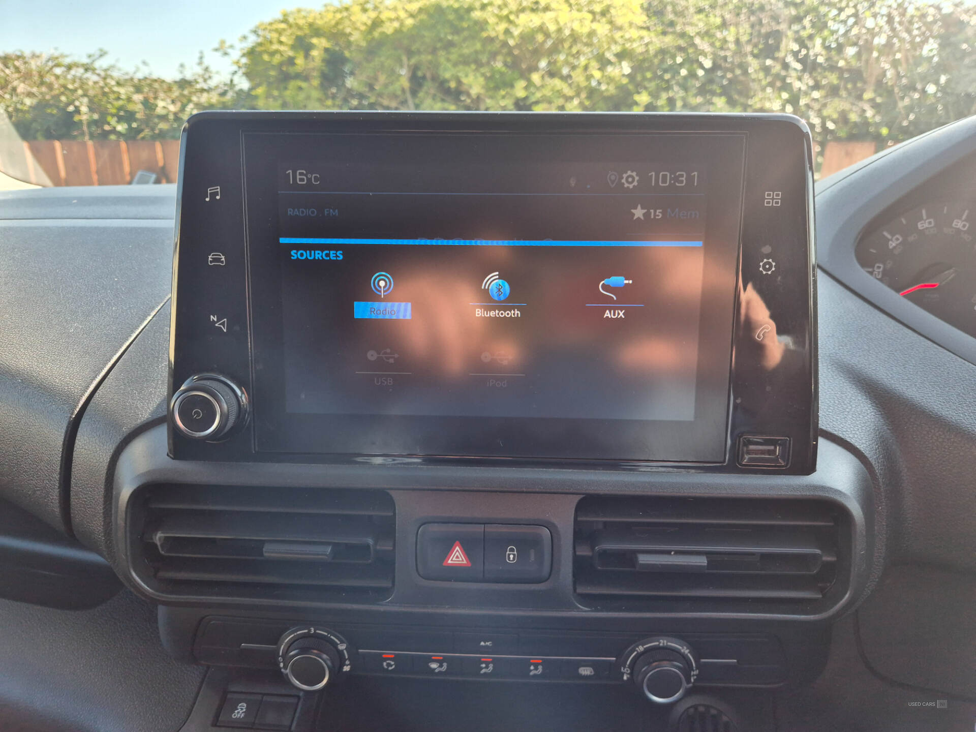 Jun 2019 Peugeot Partner 1000 1.6 BlueHDi 100 Professional Van