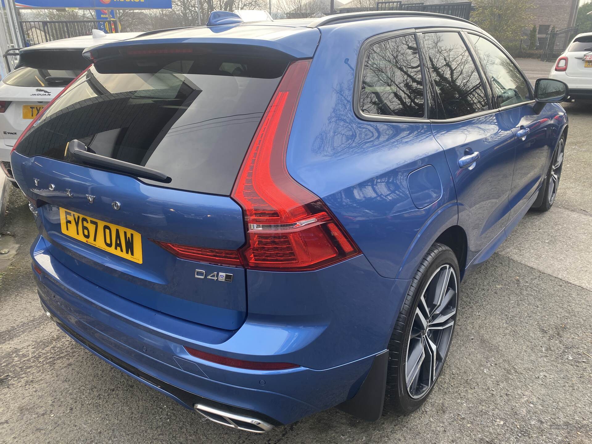 Feb 2018 Volvo XC60 2.0 D4 R DESIGN Pro 5dr AWD Geartronic