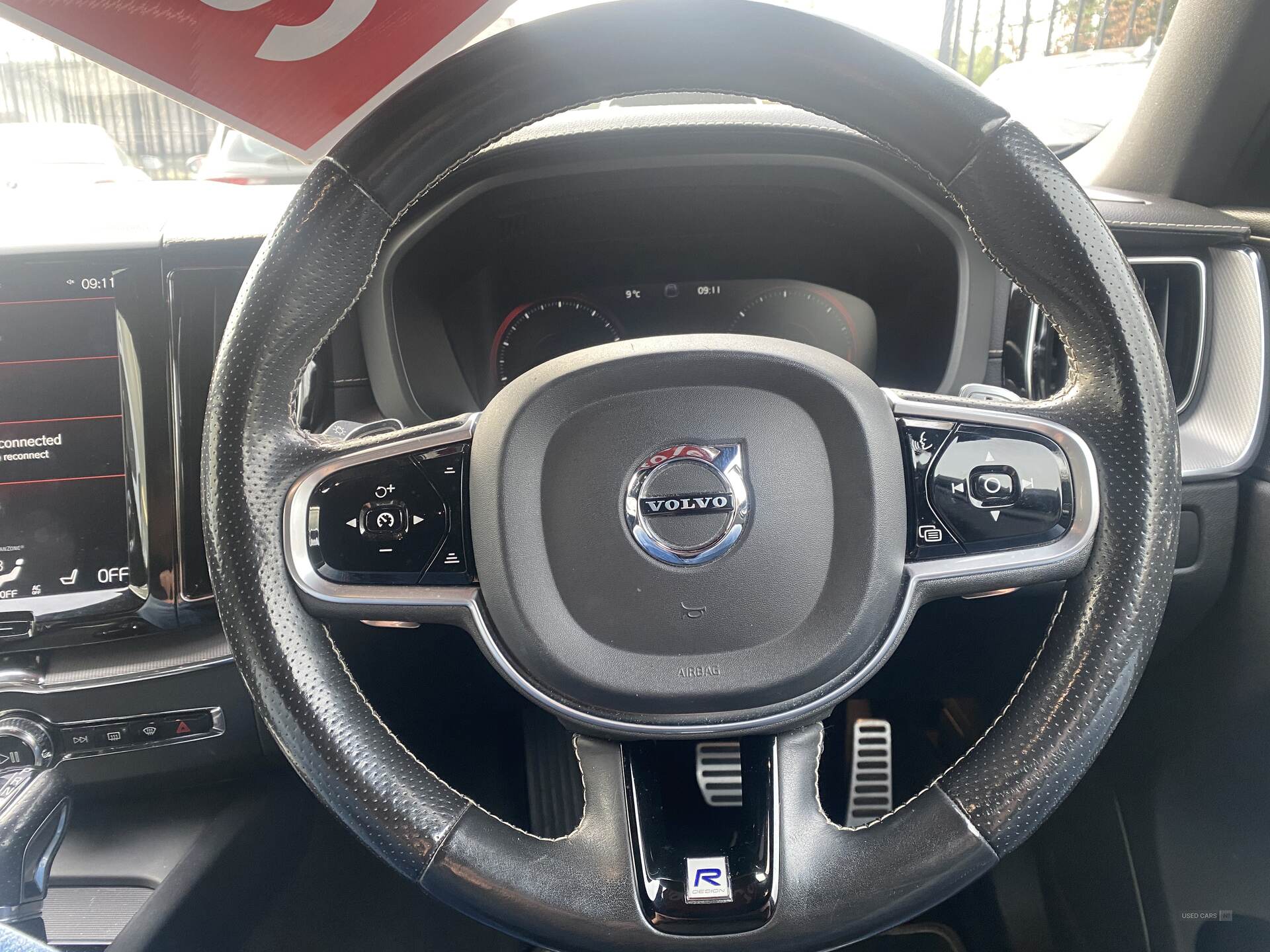Feb 2018 Volvo XC60 2.0 D4 R DESIGN Pro 5dr AWD Geartronic