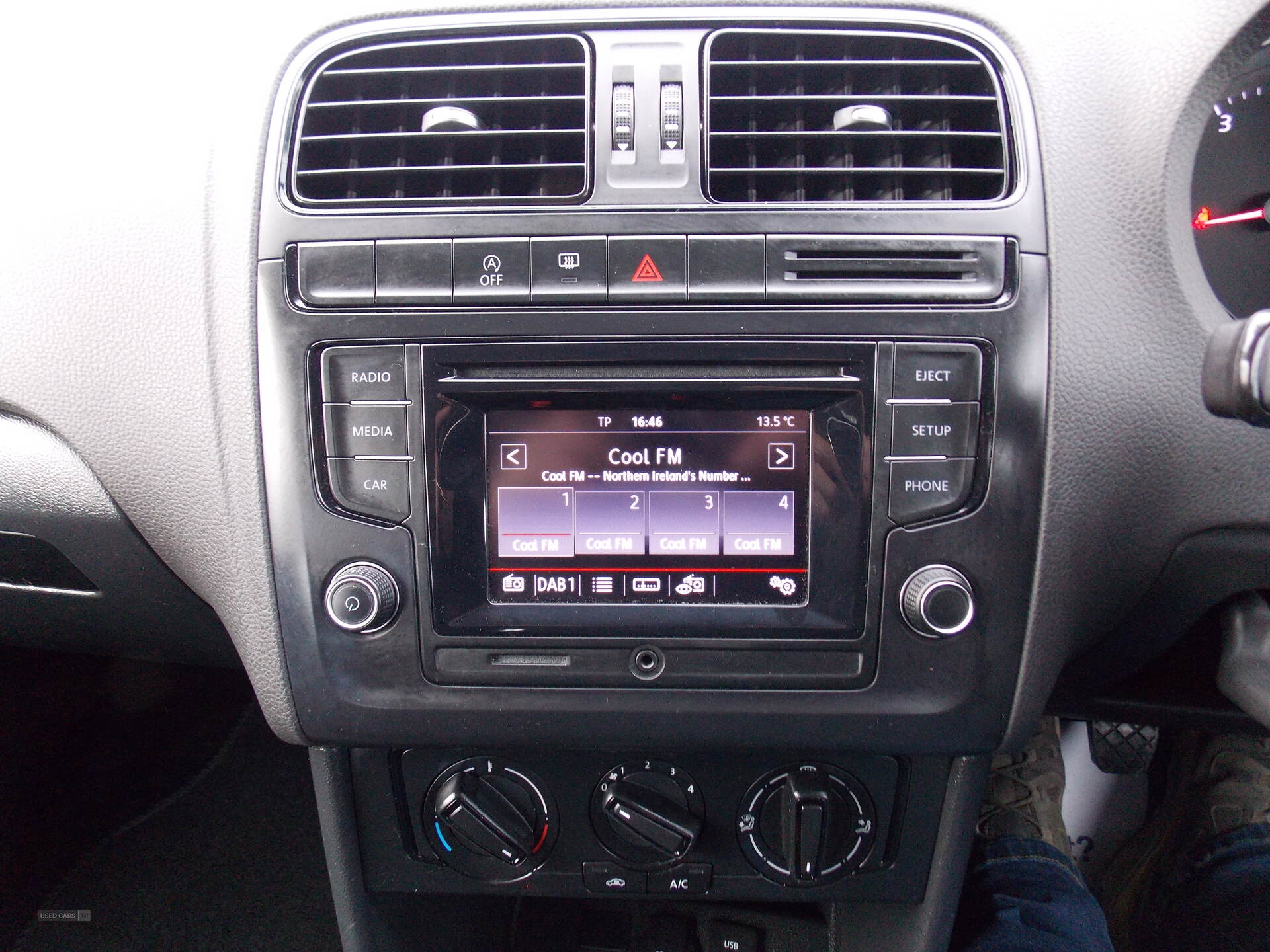 Apr 2015 Volkswagen Polo 1.0 S 5dr [AC]