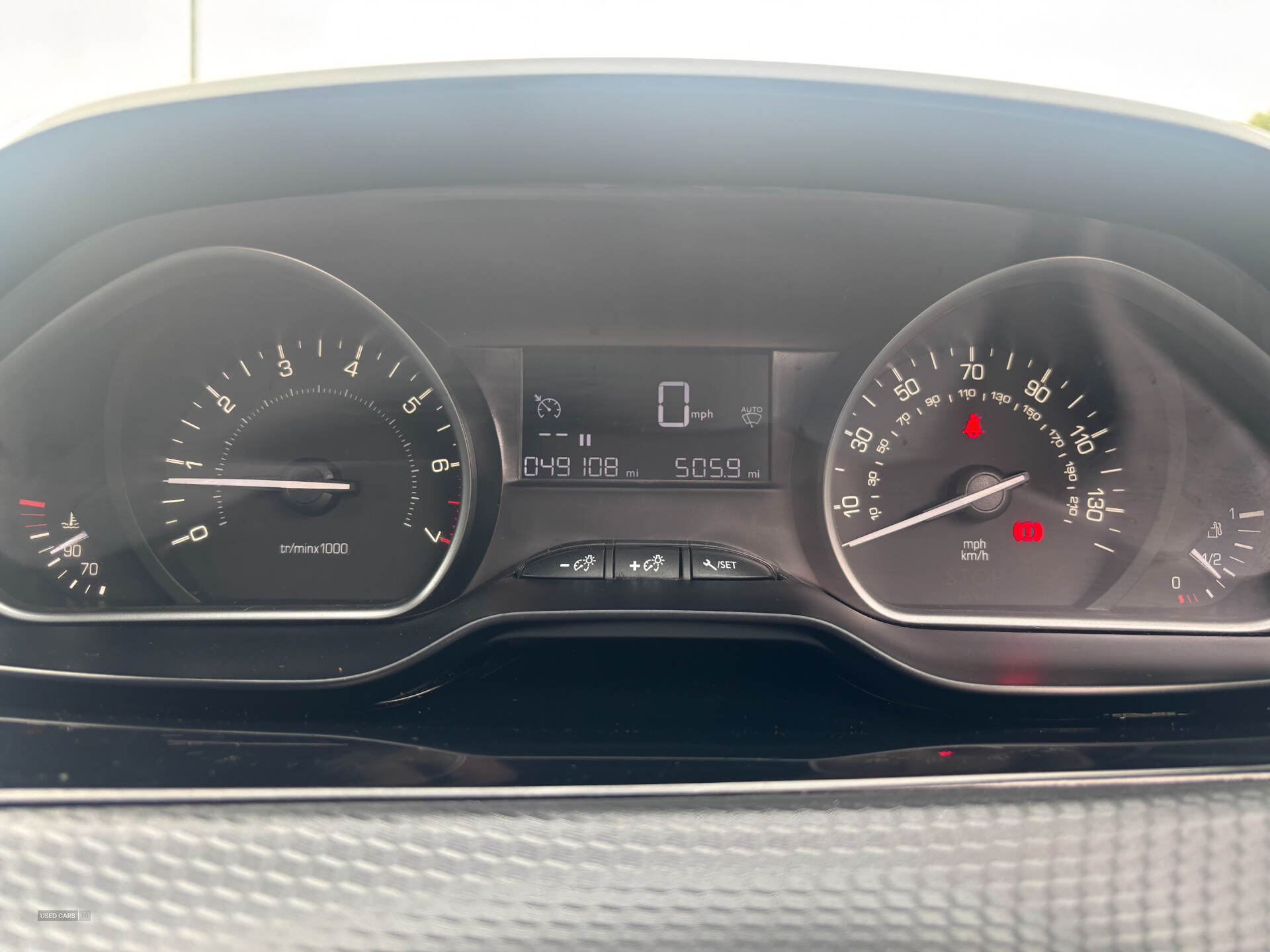 Oct 2017 Peugeot 208 1.2 PureTech 82 Allure 5dr