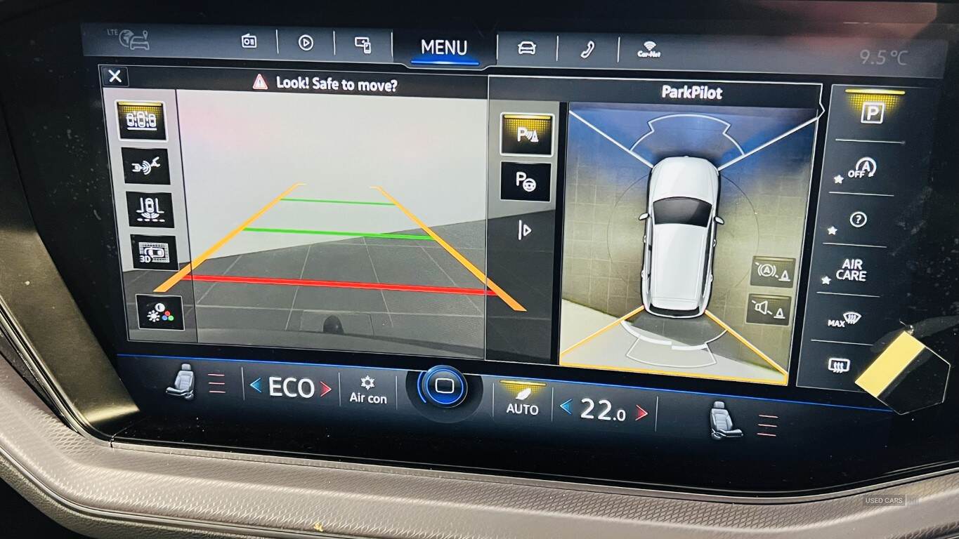 2022 Volkswagen Touareg Black Edition