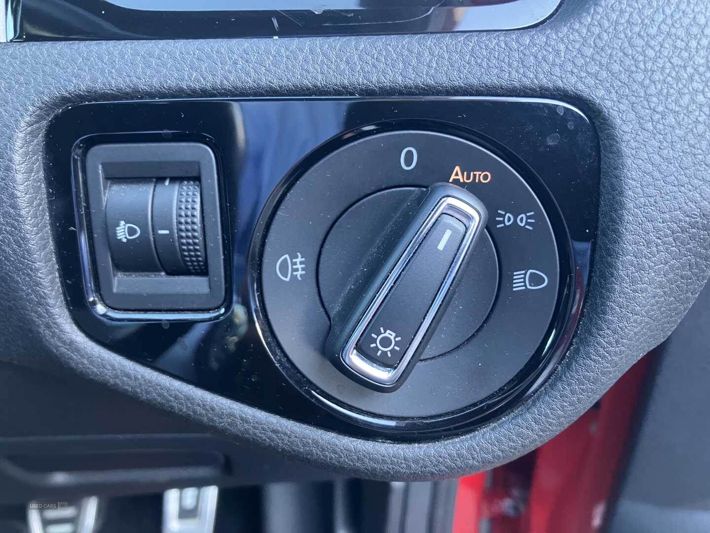 Apr 2017 Volkswagen Golf 2.0 TDI R-Line 5dr