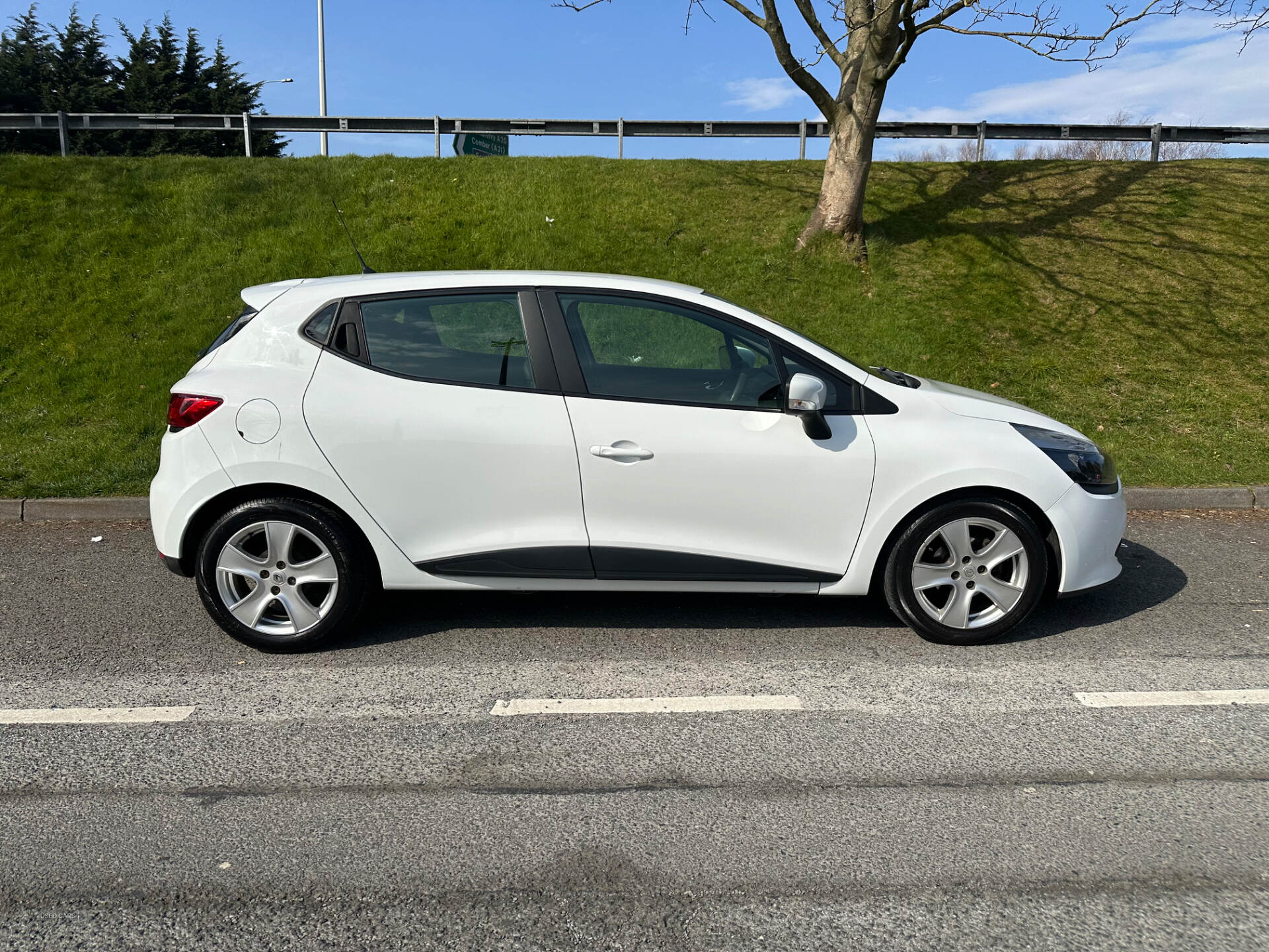 Mar 2014 Renault Clio 1.2 16V Expression+ 5dr