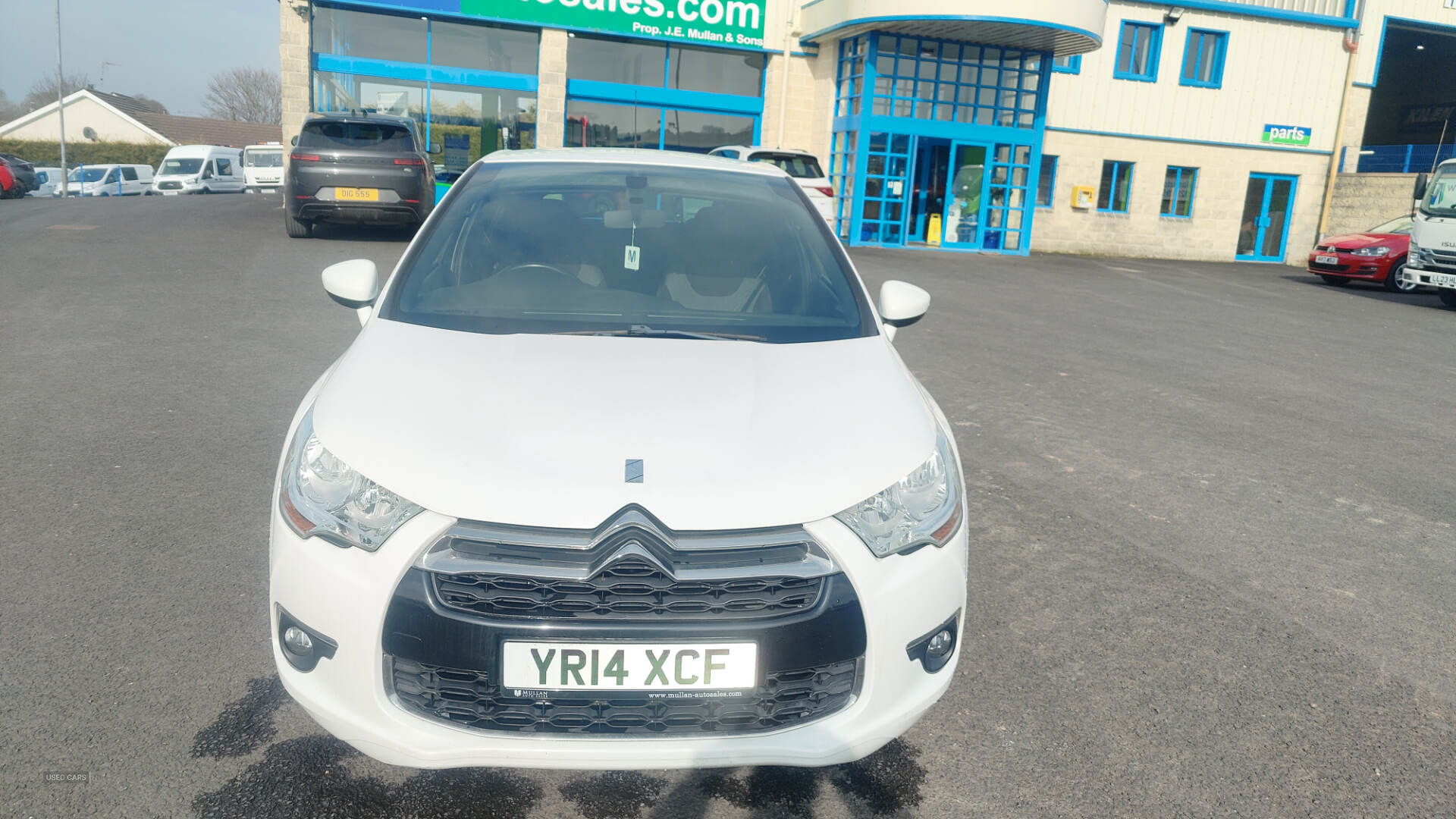 Apr 2014 Citroen DS4 1.6 e-HDi 115 Airdream DSign 5dr
