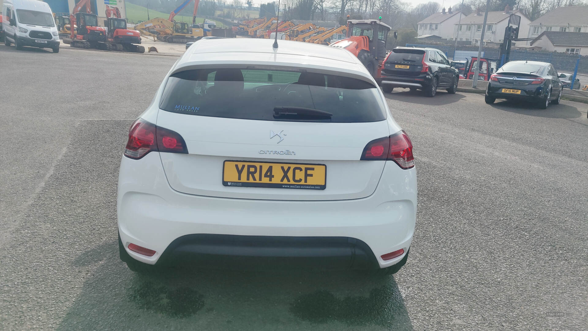 Apr 2014 Citroen DS4 1.6 e-HDi 115 Airdream DSign 5dr