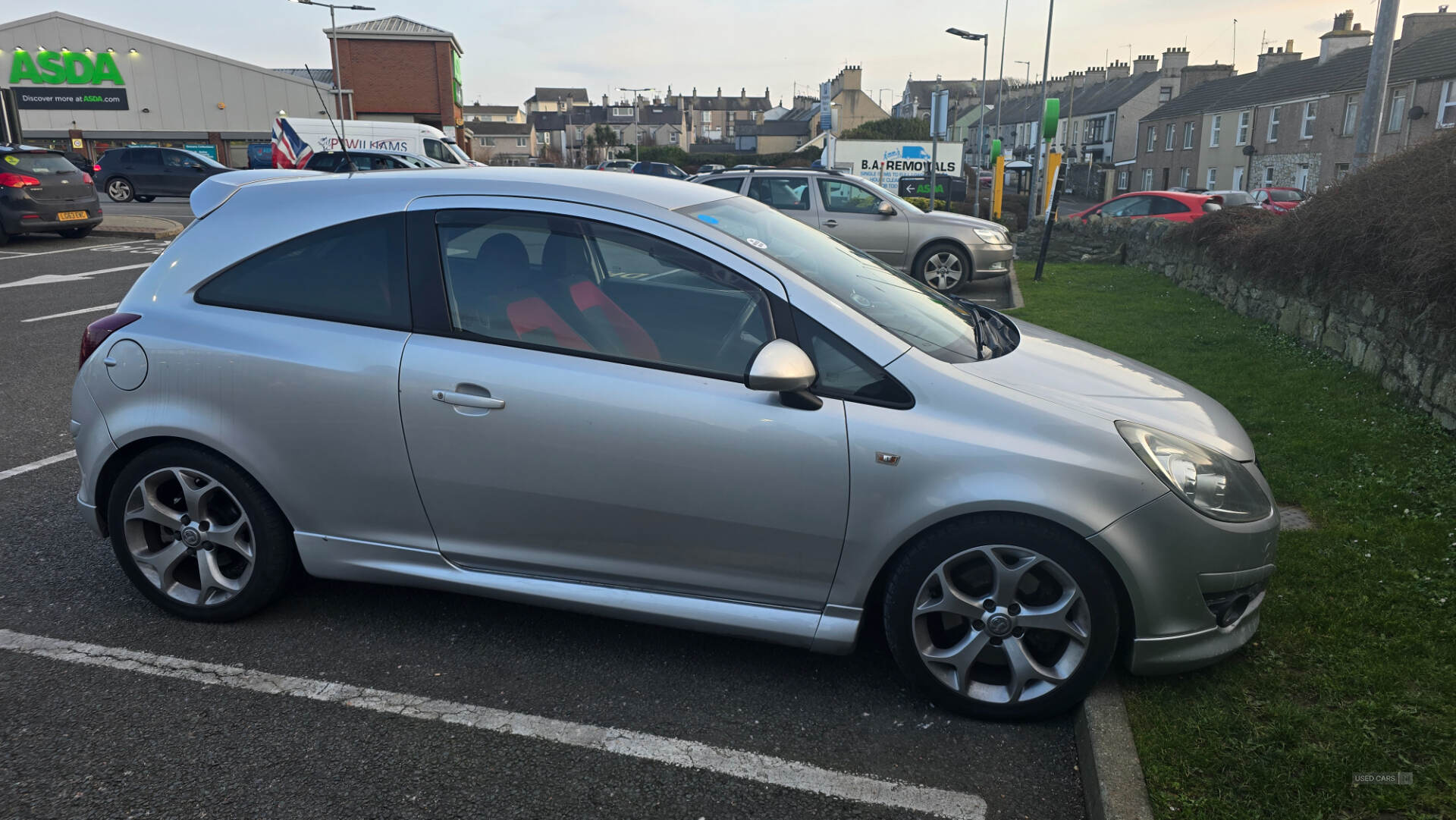 Sep 2009 Vauxhall Corsa 1.6T 16V SRi 3dr [AC]