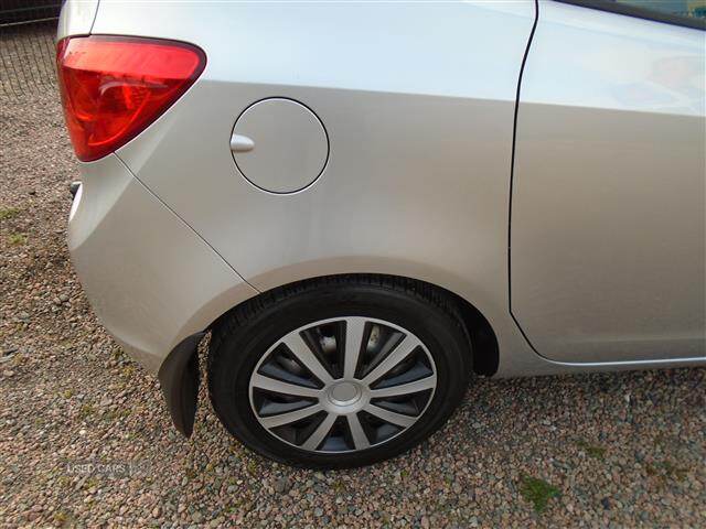 Apr 2015 Vauxhall Meriva 1.4T 16V Exclusiv 5dr Auto