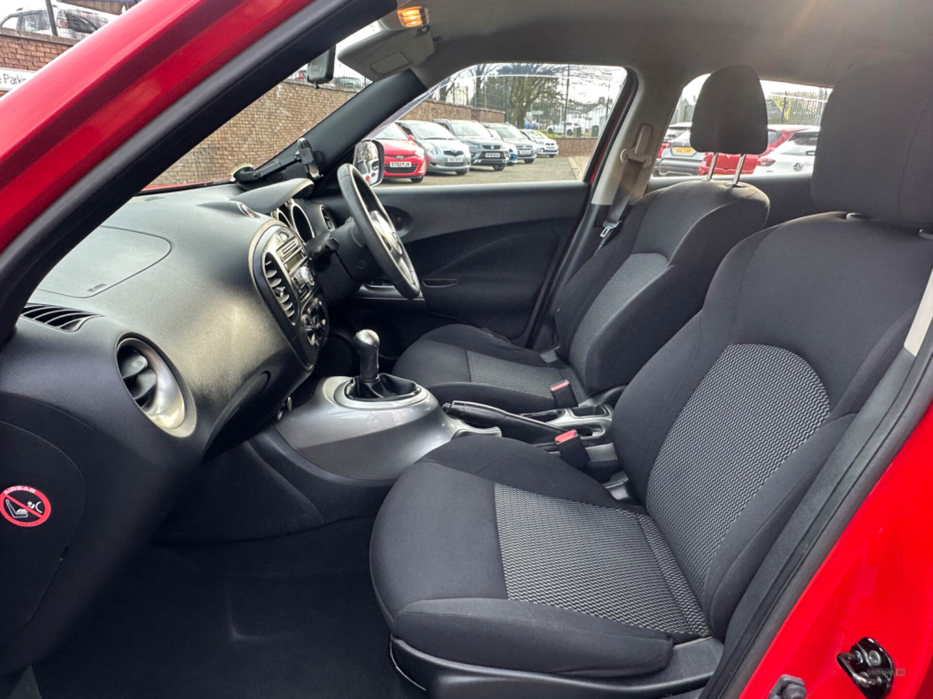 Oct 2014 Nissan Juke 1.6 [94] Visia 5dr