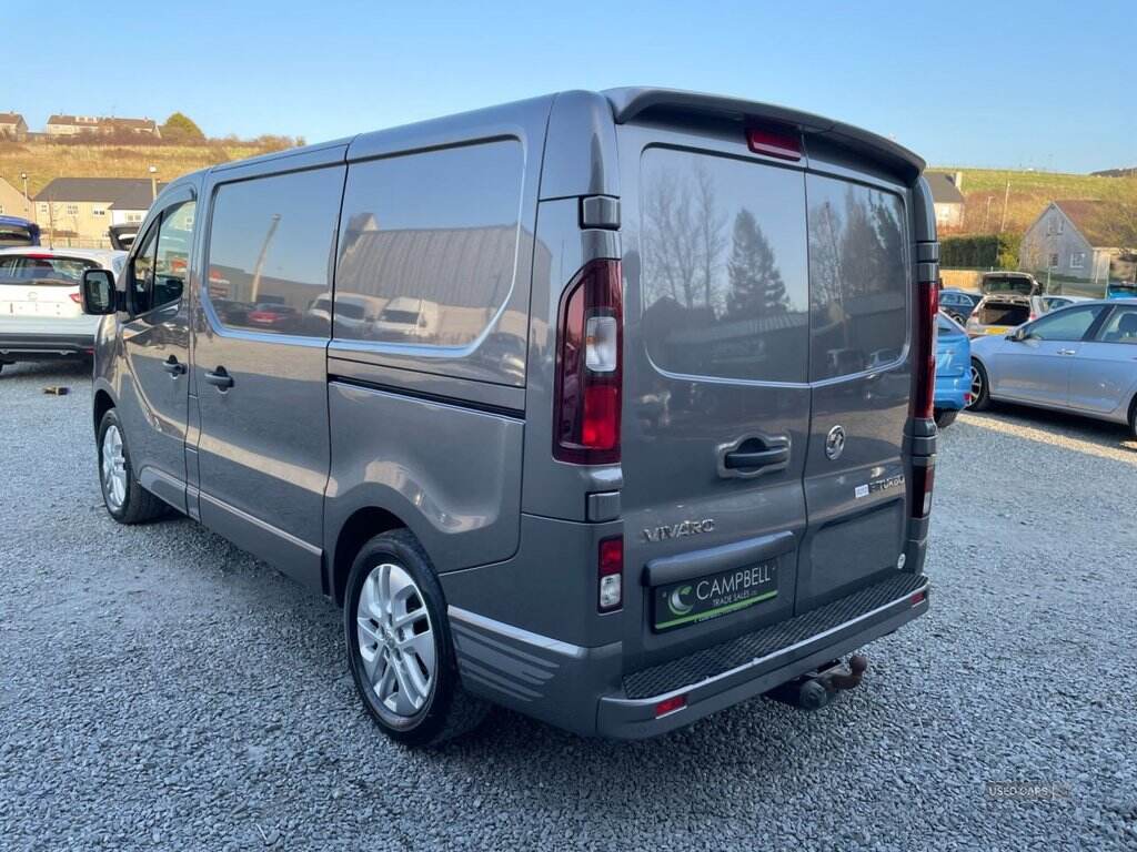 May 2018 Vauxhall Vivaro 2700 1.6CDTi BiTurbo 125PS H1 Ltd Edition Nav Van