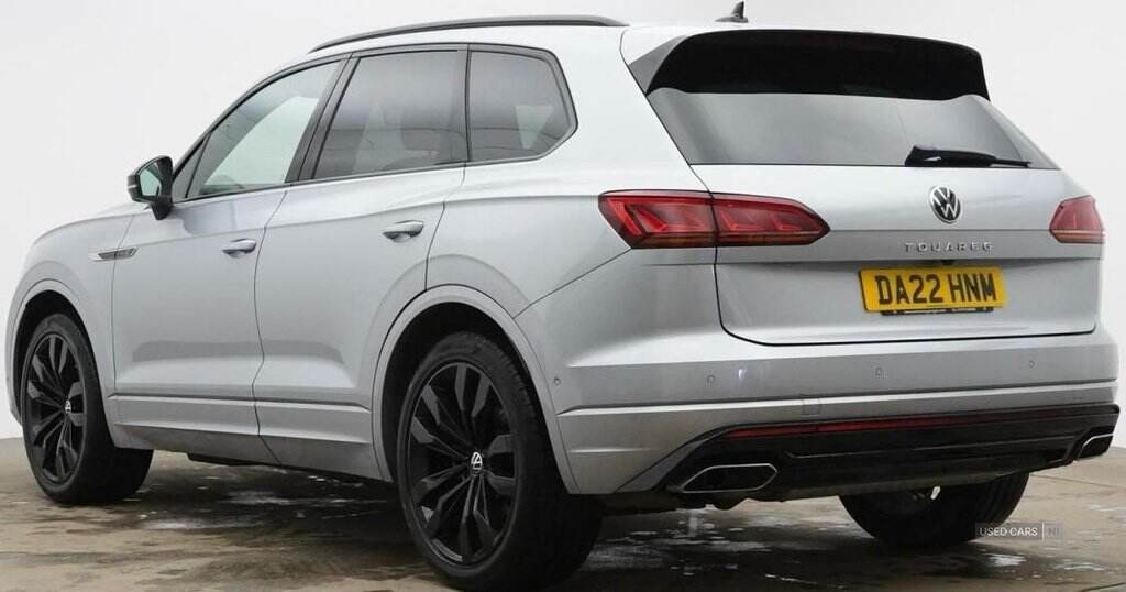 May 2022 Volkswagen Touareg 3.0 V6 TDI 4Motion Black Edition 5dr Tip Auto