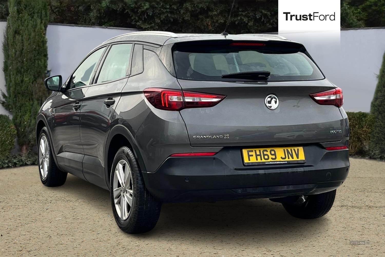 Dec 2019 Vauxhall Grandland X 1.5 Turbo D SE 5dr