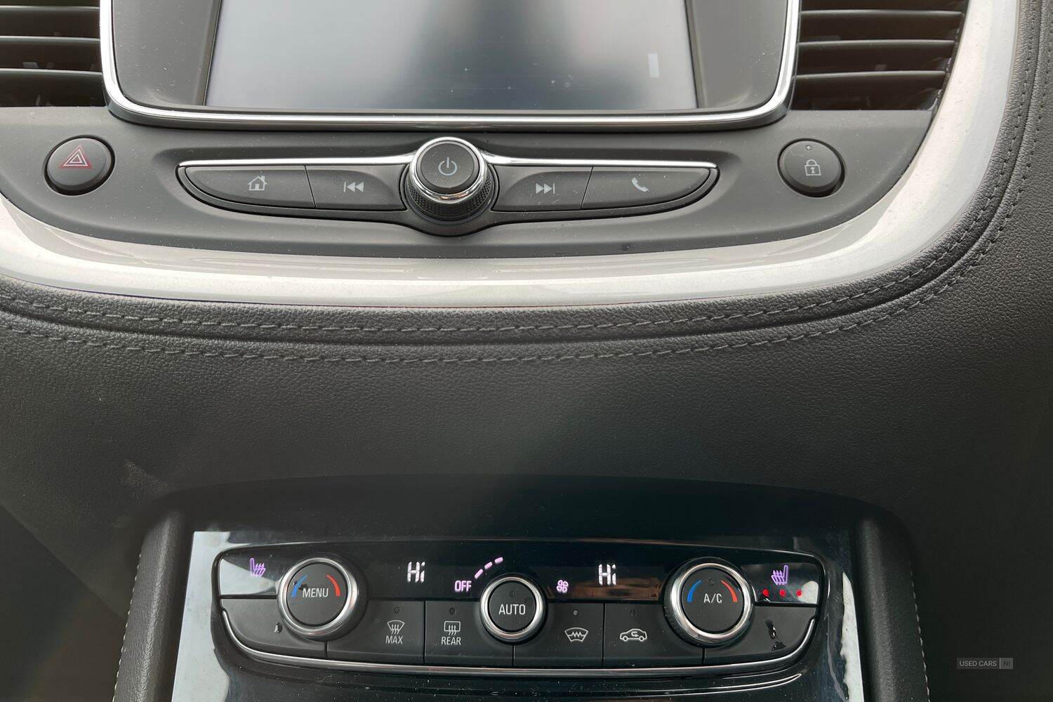 Dec 2019 Vauxhall Grandland X 1.5 Turbo D SE 5dr