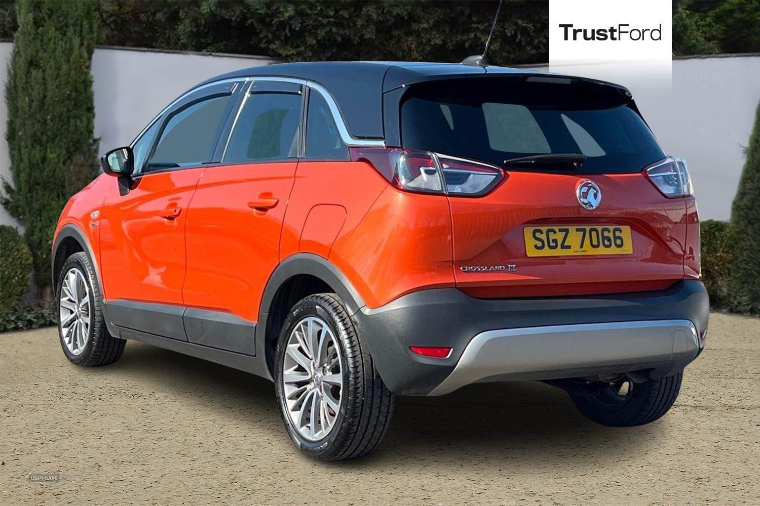 Oct 2020 Vauxhall Crossland X 1.2T [110] Griffin 5dr [6 Spd] [Start Stop]